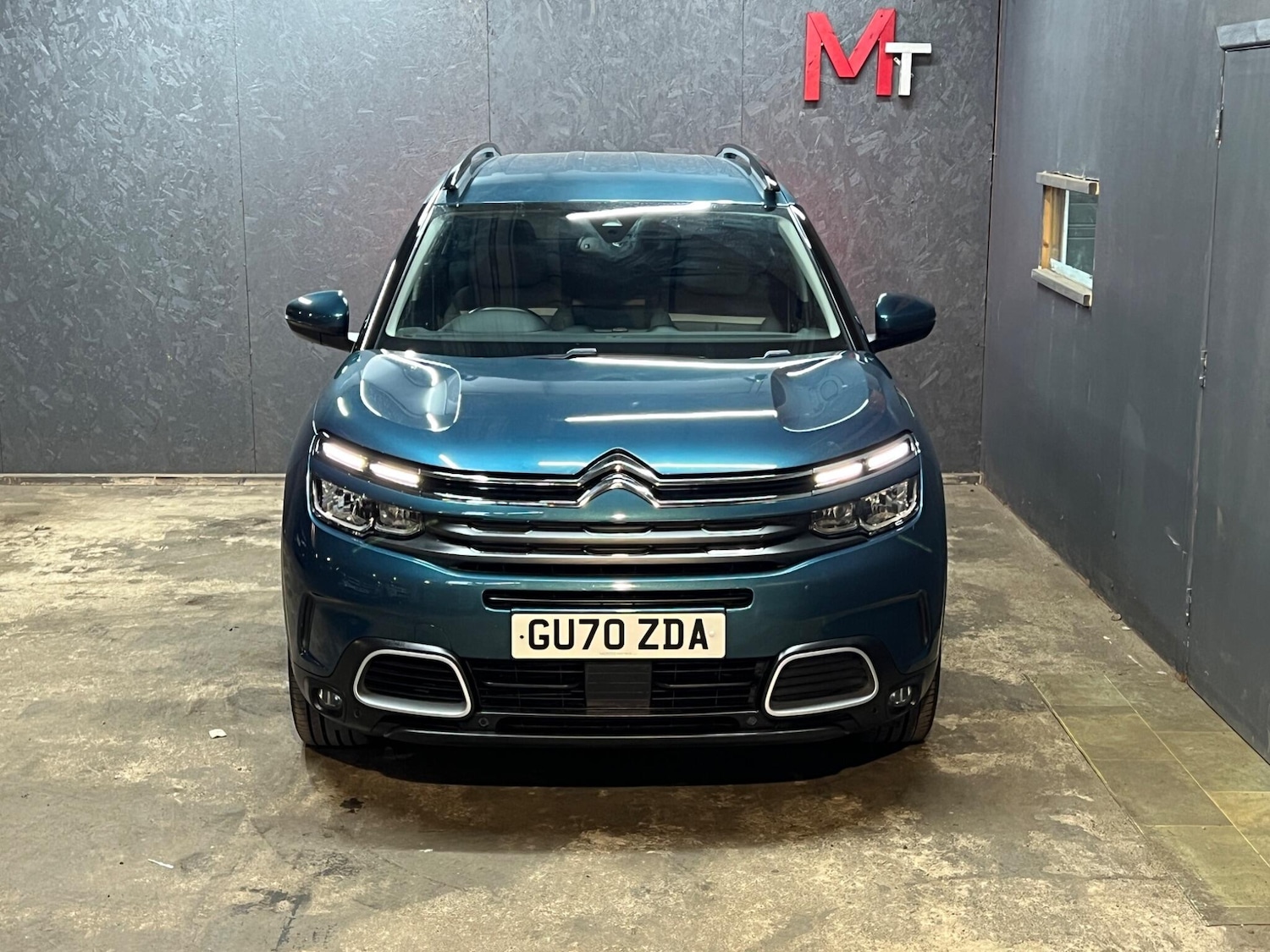 Vehicle 21