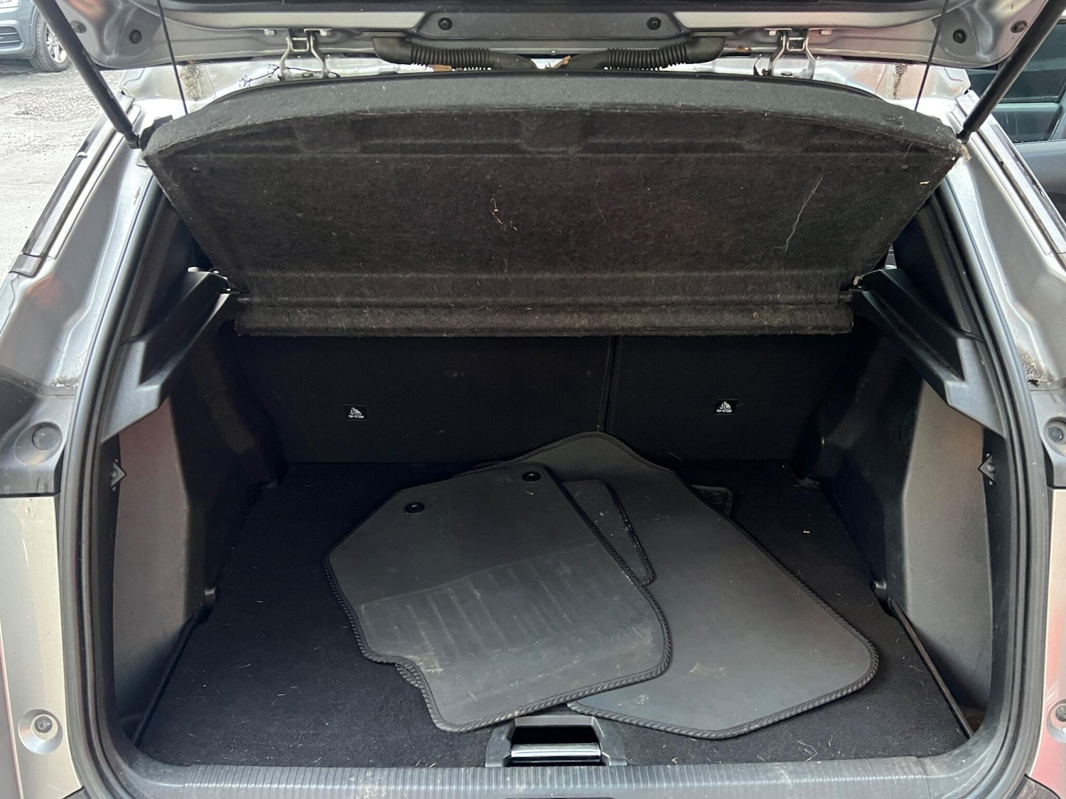 Used Peugeot 2008 2020 for sale - 76899497: Photo 36