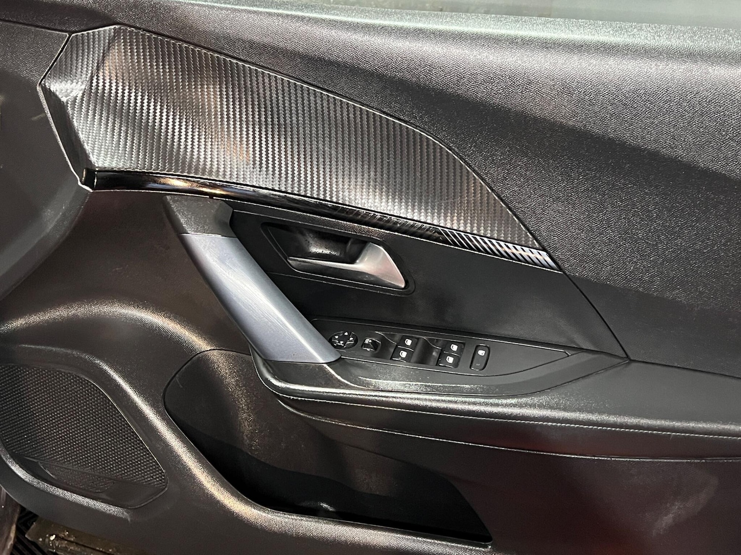 Used Peugeot 2008 2020 for sale - 76899497: Photo 51