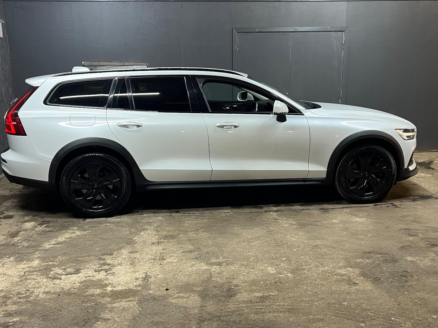 Used Volvo V60 2020 for sale - 76549117: Photo 22