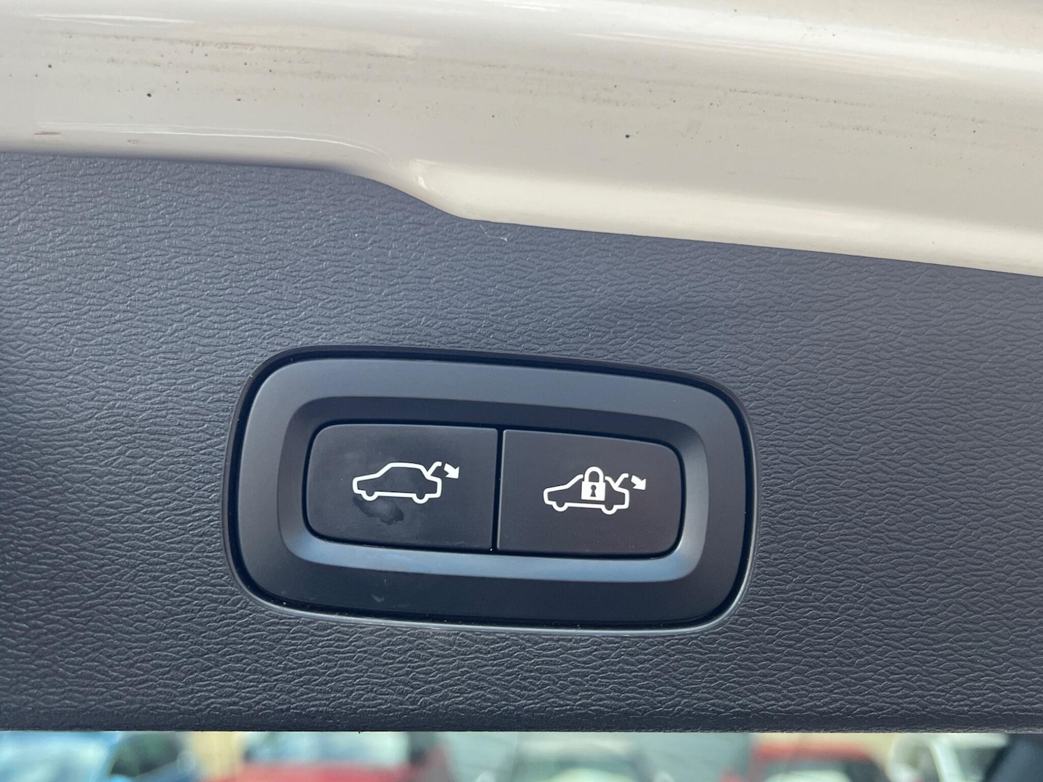 Used Volvo V60 2020 for sale - 76549117: Photo 30