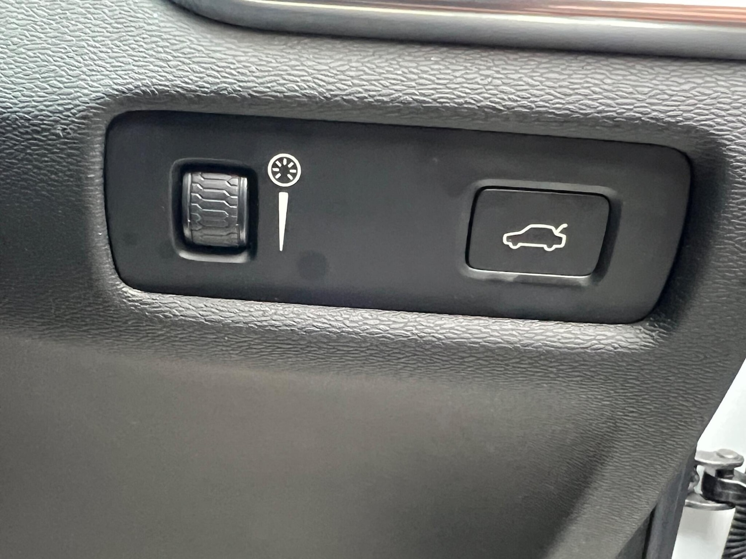 Used Volvo V60 2020 for sale - 76549117: Photo 32