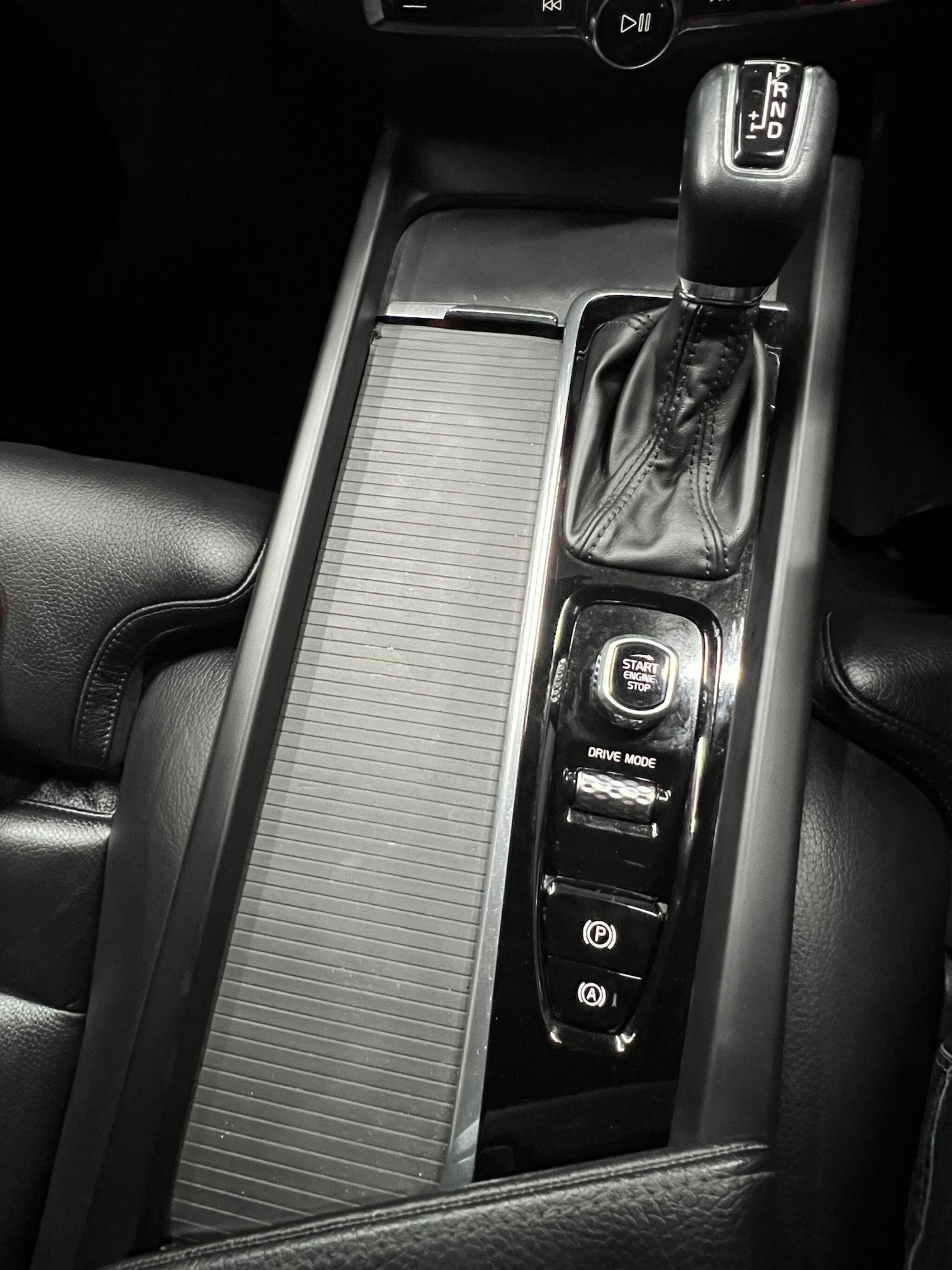 Used Volvo V60 2020 for sale - 76549117: Photo 38