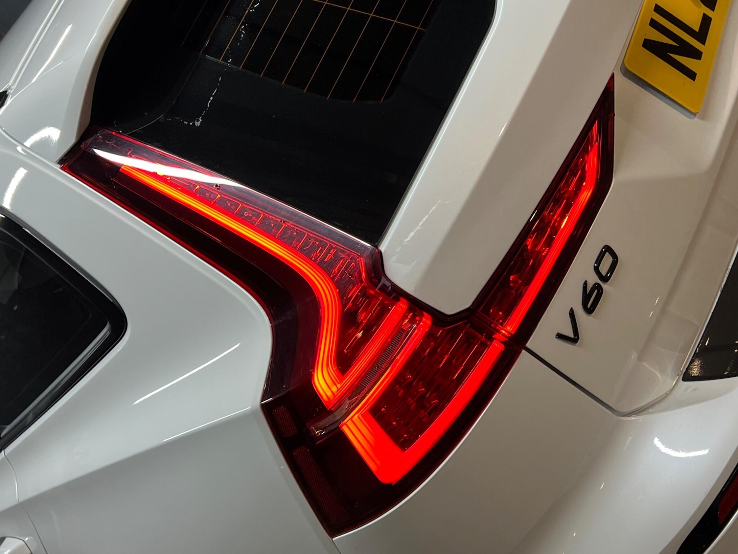 Used Volvo V60 2020 for sale - 76549117: Photo 57