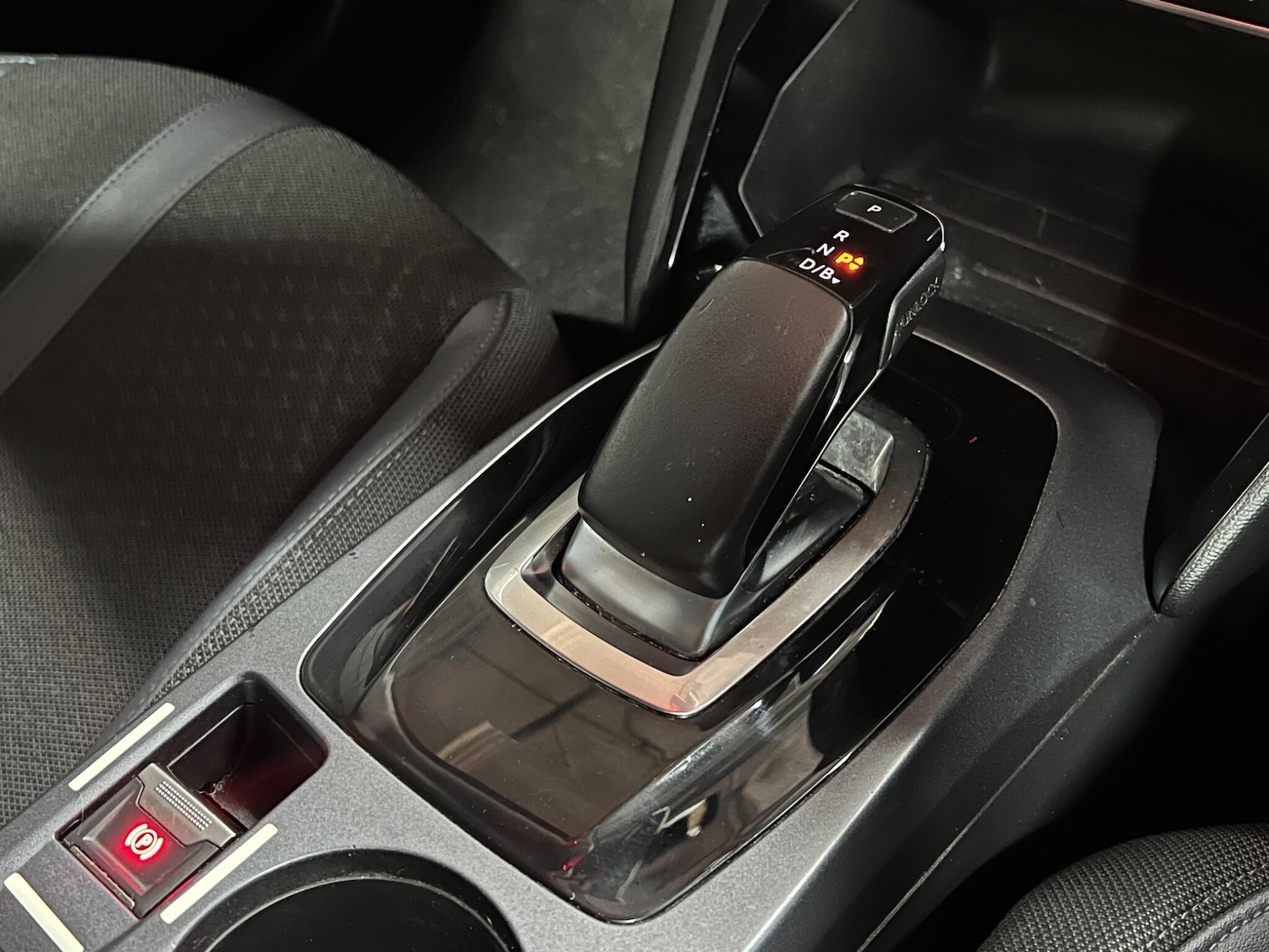 Used Peugeot 2008 2020 for sale - 77958211: Photo 16