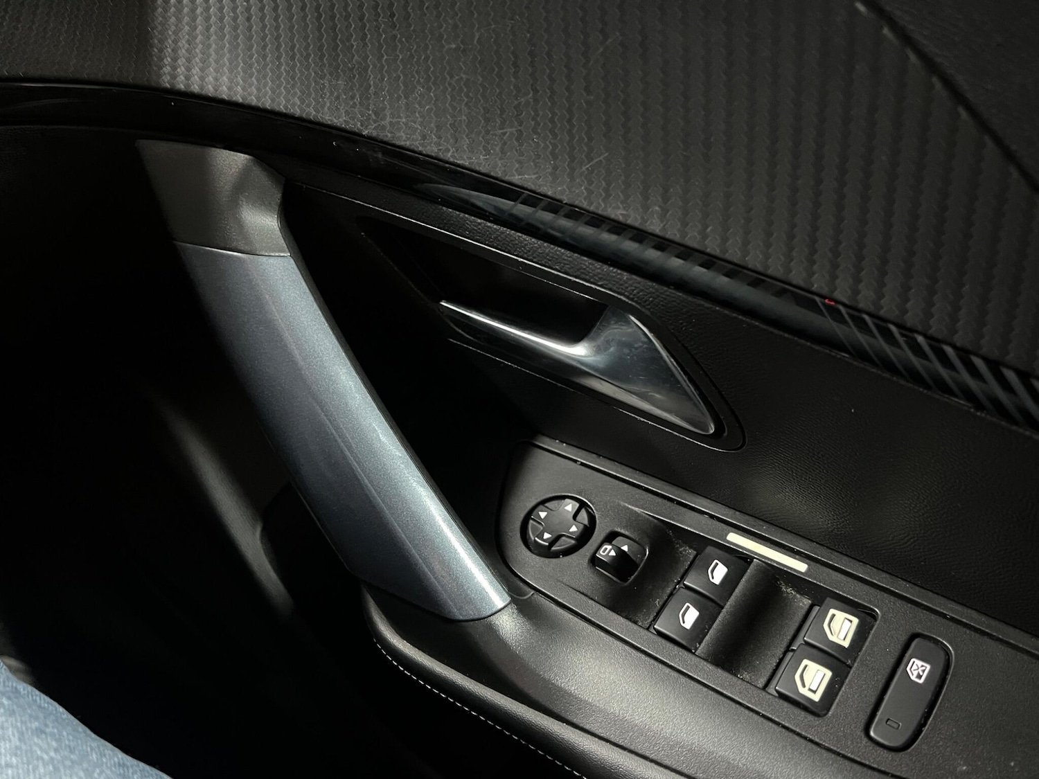 Used Peugeot 2008 2020 for sale - 77958211: Photo 19