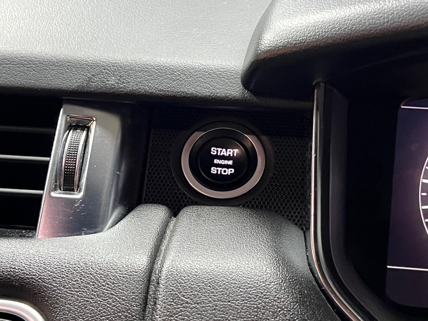 Used Land Rover Range Rover Sport 2019 for sale - 77120121: Photo 29