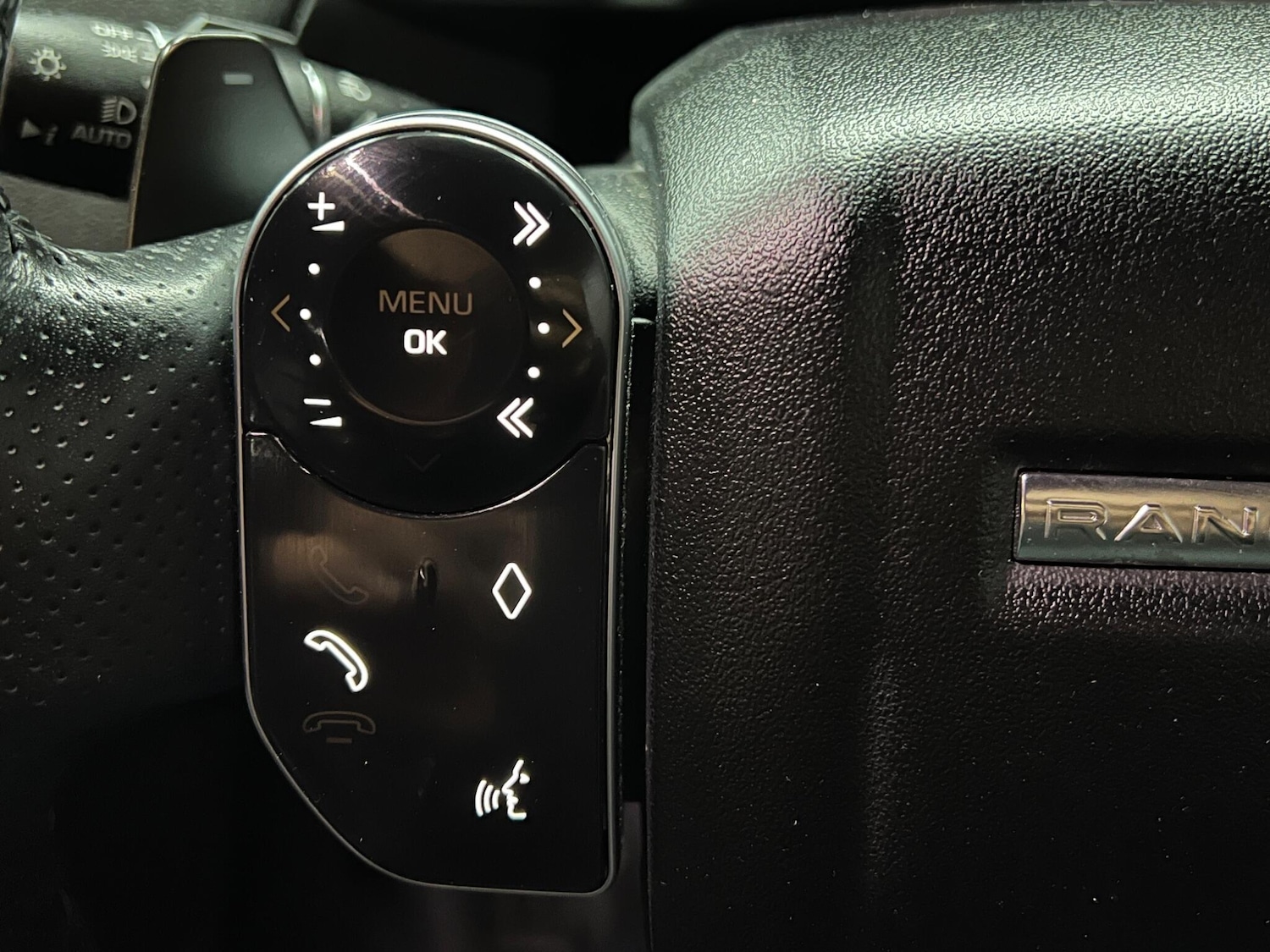 Used Land Rover Range Rover Sport 2019 for sale - 77120121: Photo 31