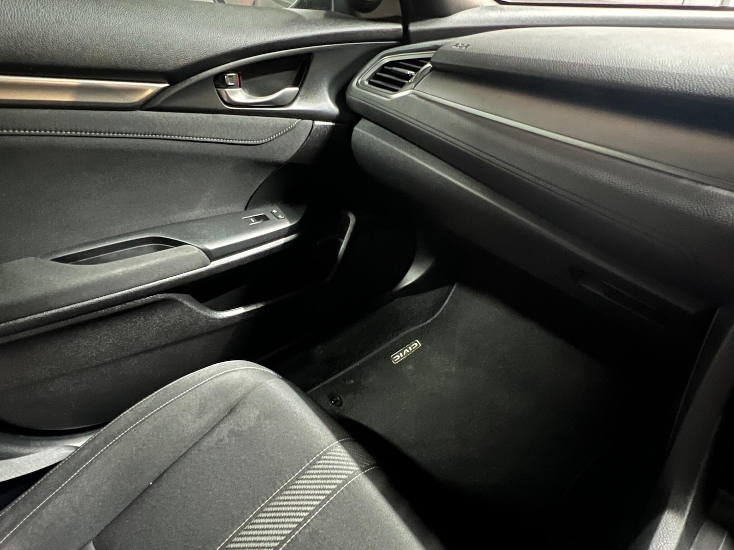 Used Honda Civic for sale - 77783571: Photo 38