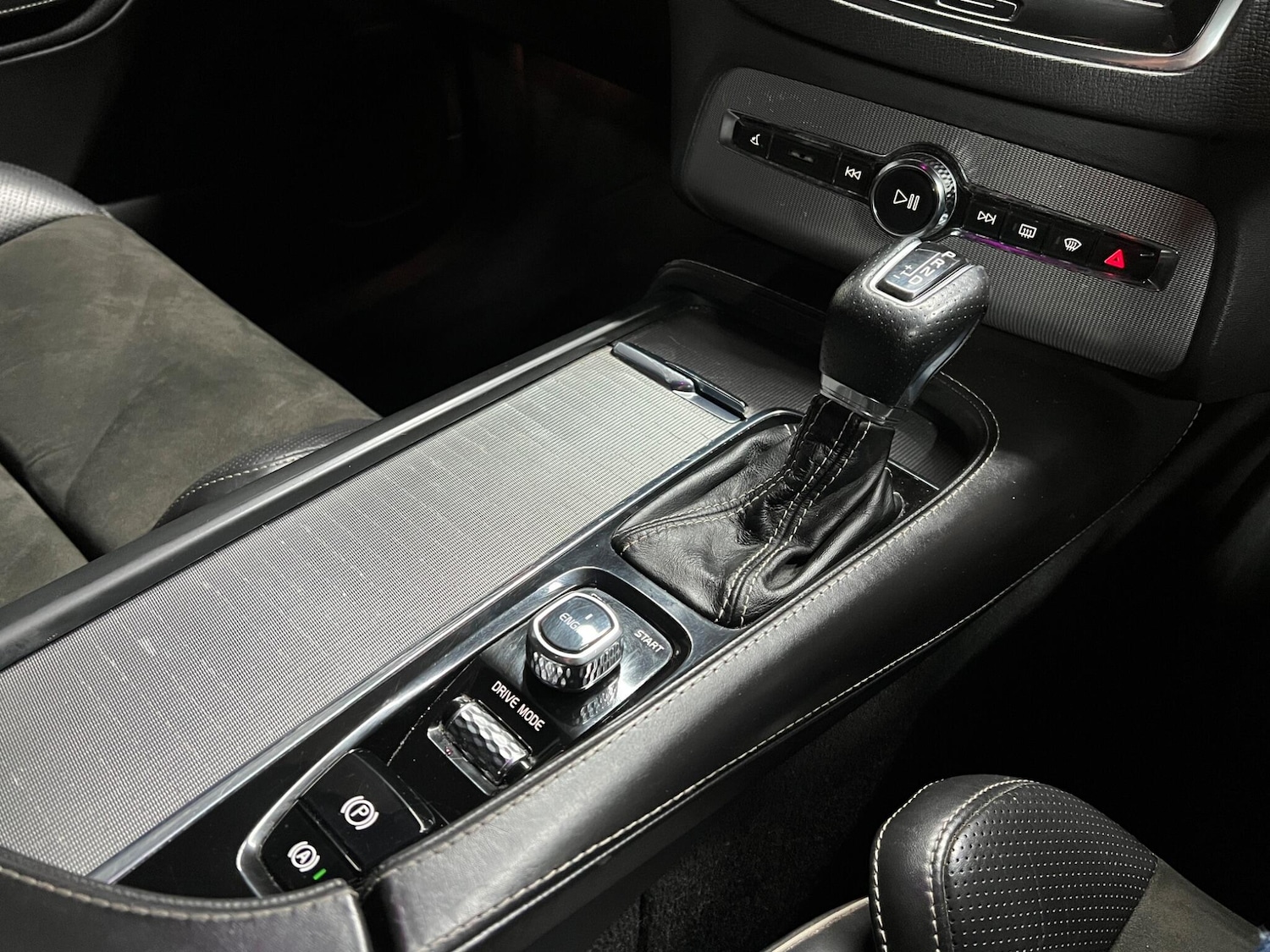 Used Volvo XC90 2015 for sale - 77320467: Photo 22