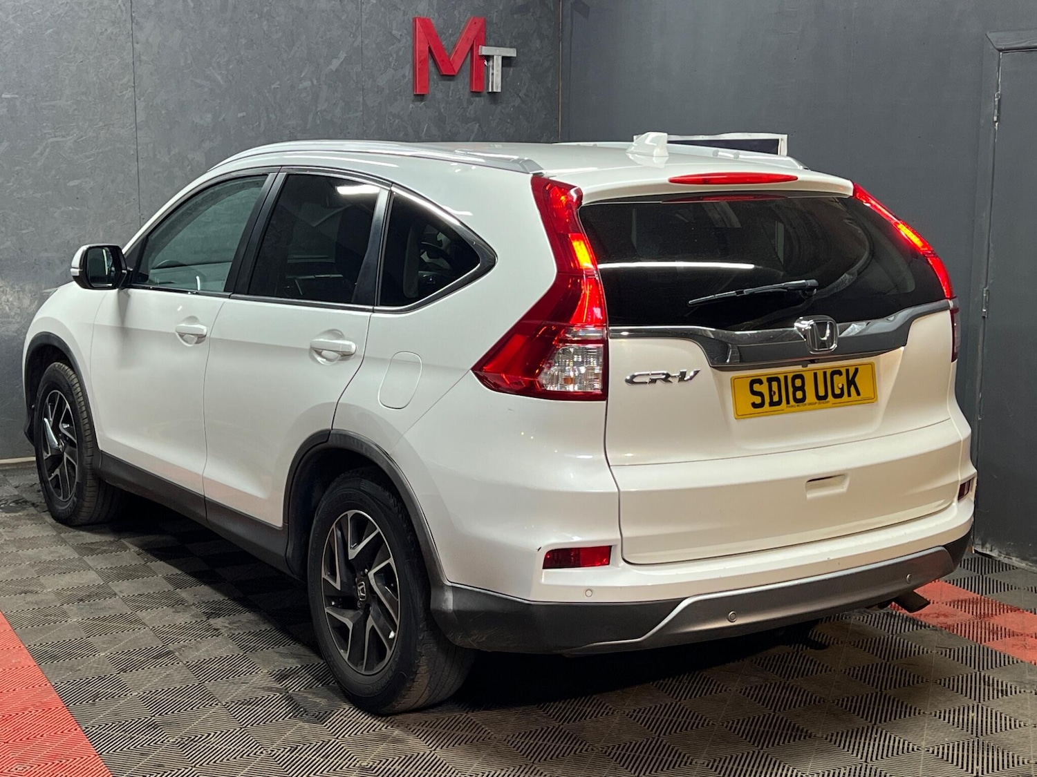 Used Honda CR-V 2018 for sale - 77737640: Photo 9