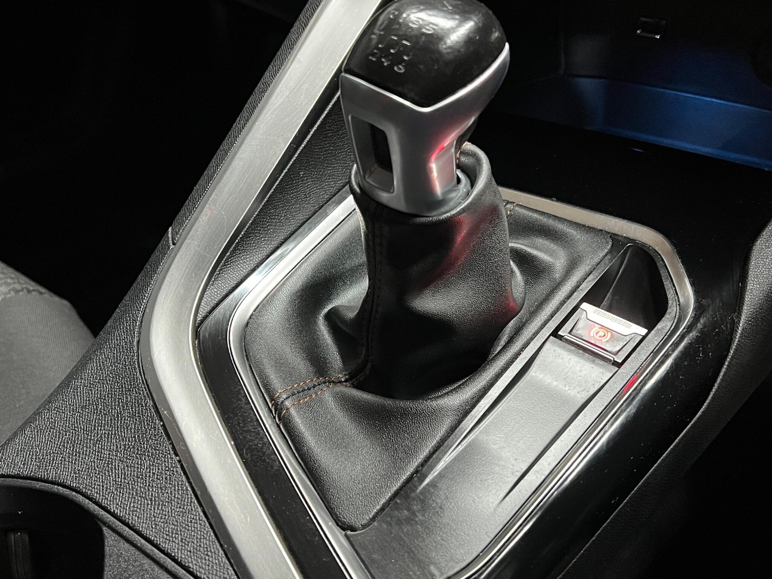 Used Peugeot 5008 2018 for sale - 76964638: Photo 12