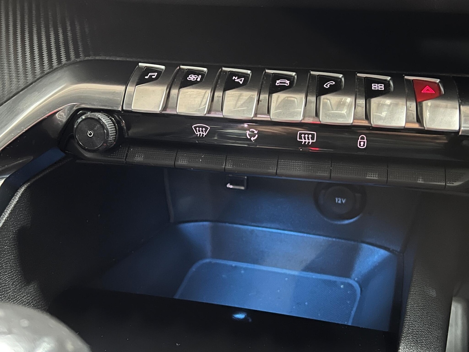 Used Peugeot 5008 2018 for sale - 76964638: Photo 28