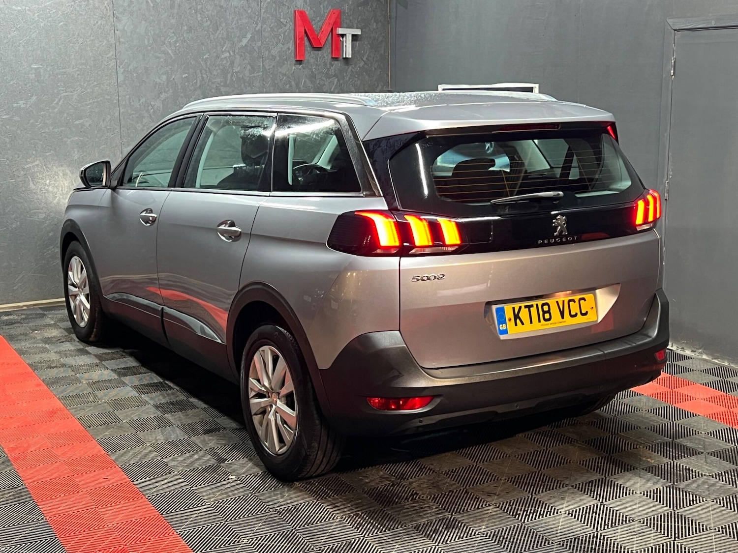 Used Peugeot 5008 2018 for sale - 76964638: Photo 6