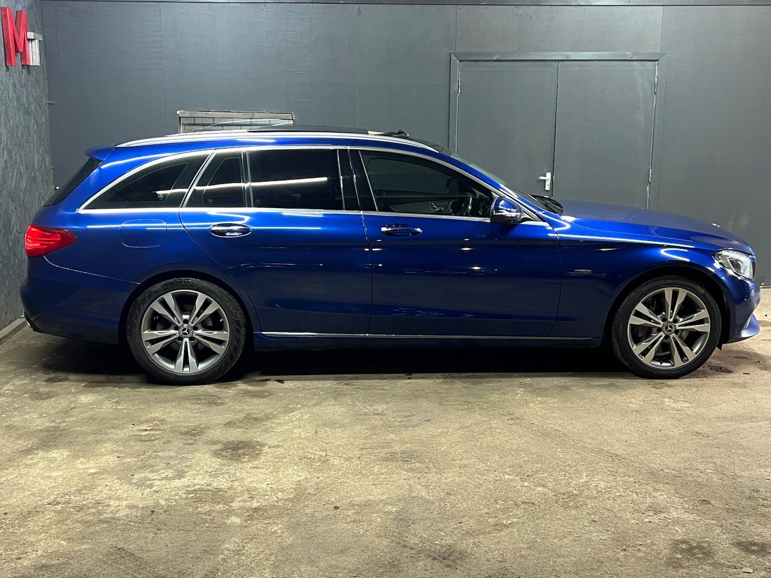 Used Mercedes-Benz C Class 2018 for sale - 76781788: Photo 10