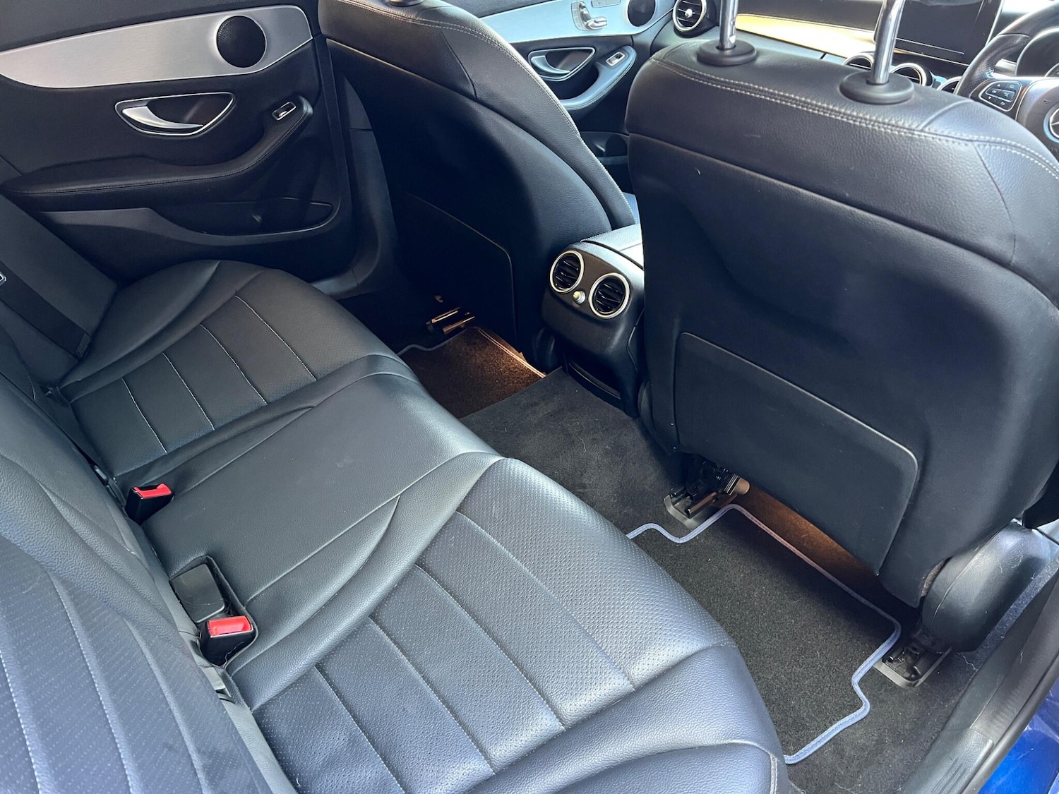 Used Mercedes-Benz C Class 2018 for sale - 76781788: Photo 17