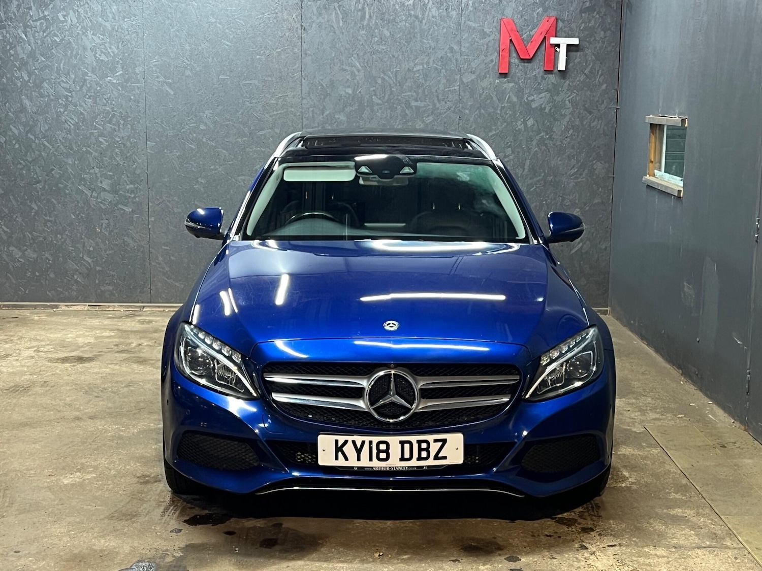 Used Mercedes-Benz C Class 2018 for sale - 76781788: Photo 2