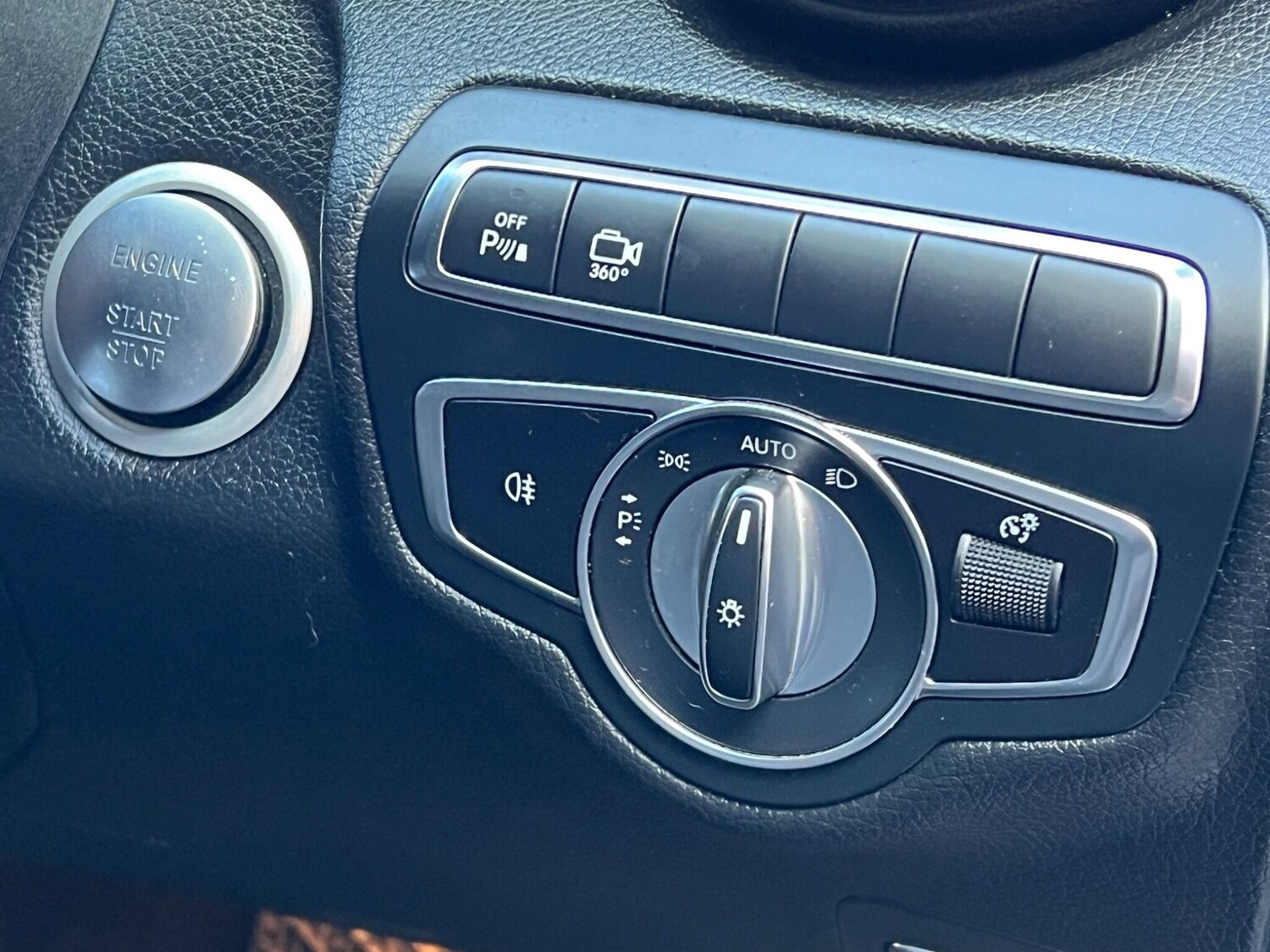 Used Mercedes-Benz C Class 2018 for sale - 76781788: Photo 20