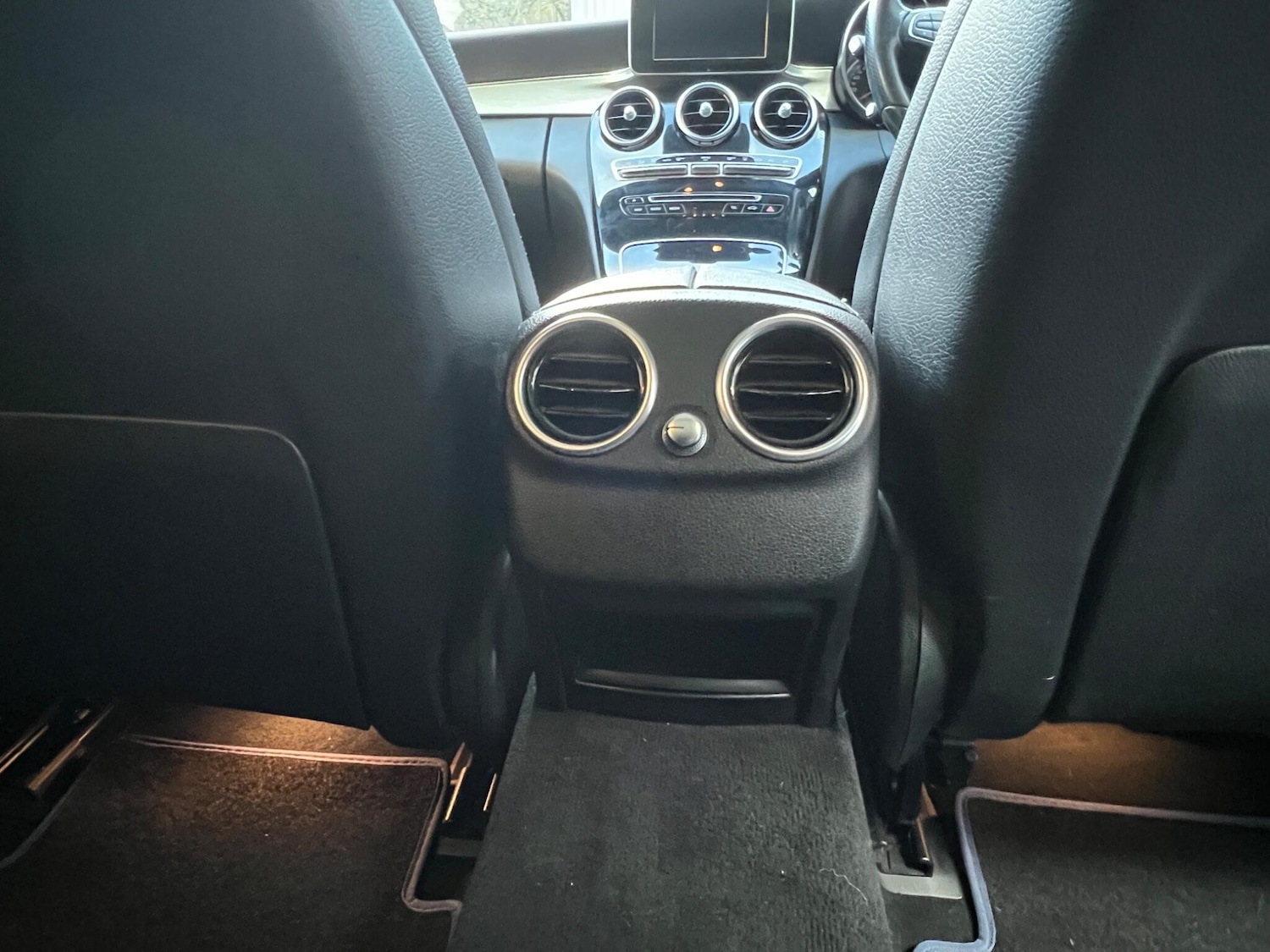 Used Mercedes-Benz C Class 2018 for sale - 76781788: Photo 27