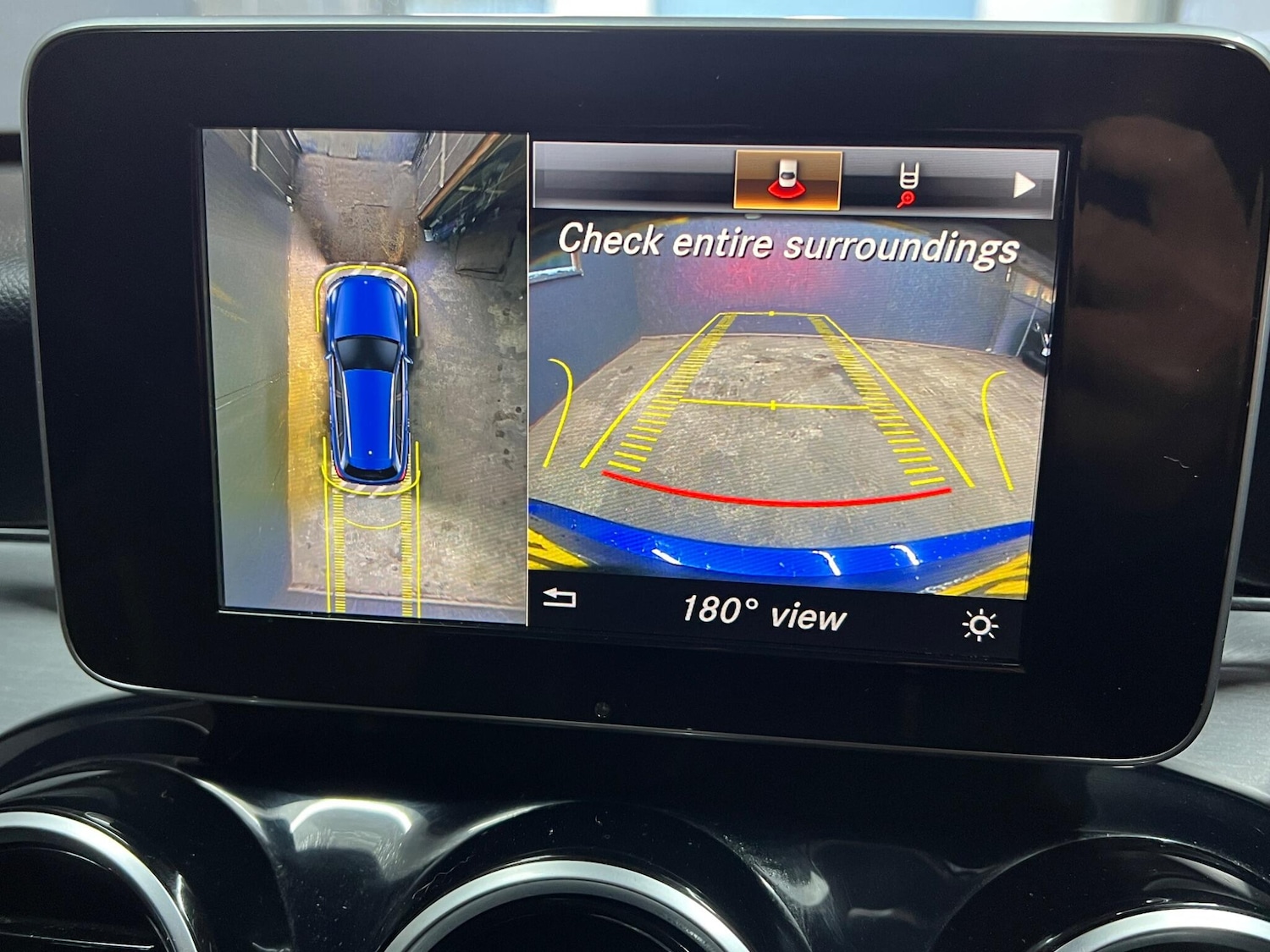 Used Mercedes-Benz C Class 2018 for sale - 76781788: Photo 32