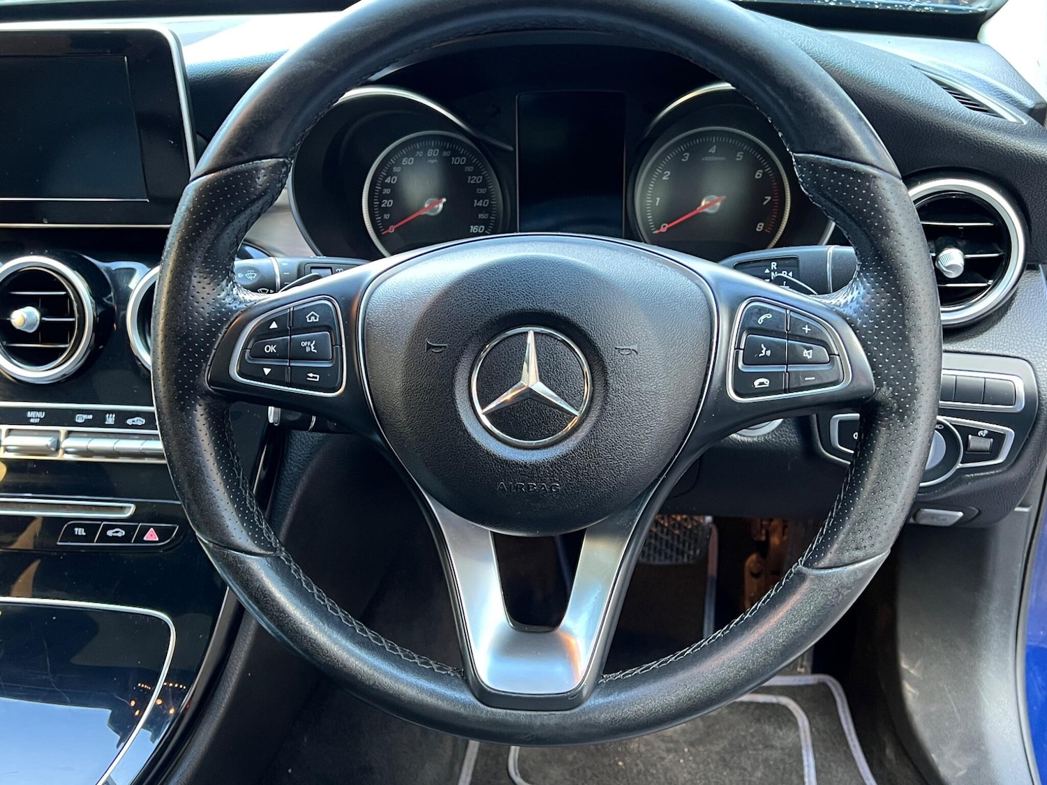 Used Mercedes-Benz C Class 2018 for sale - 76781788: Photo 44