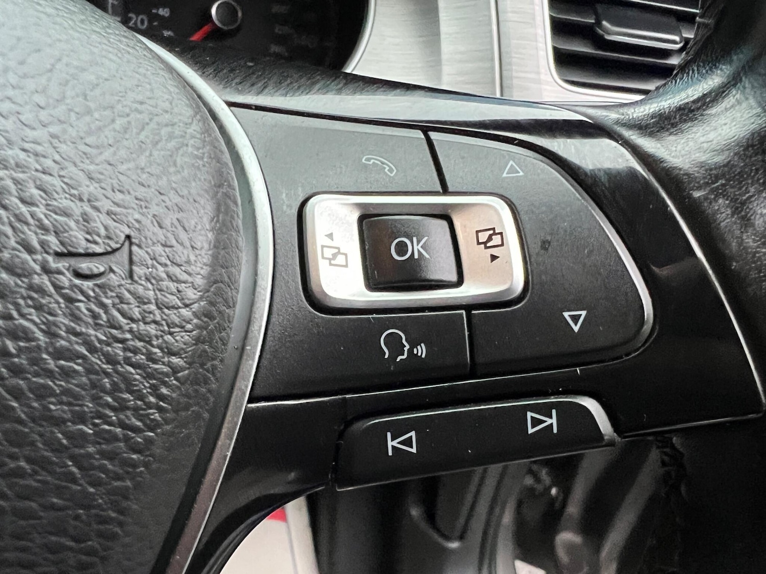 Used Volkswagen Golf 2017 for sale - 77479008: Photo 23