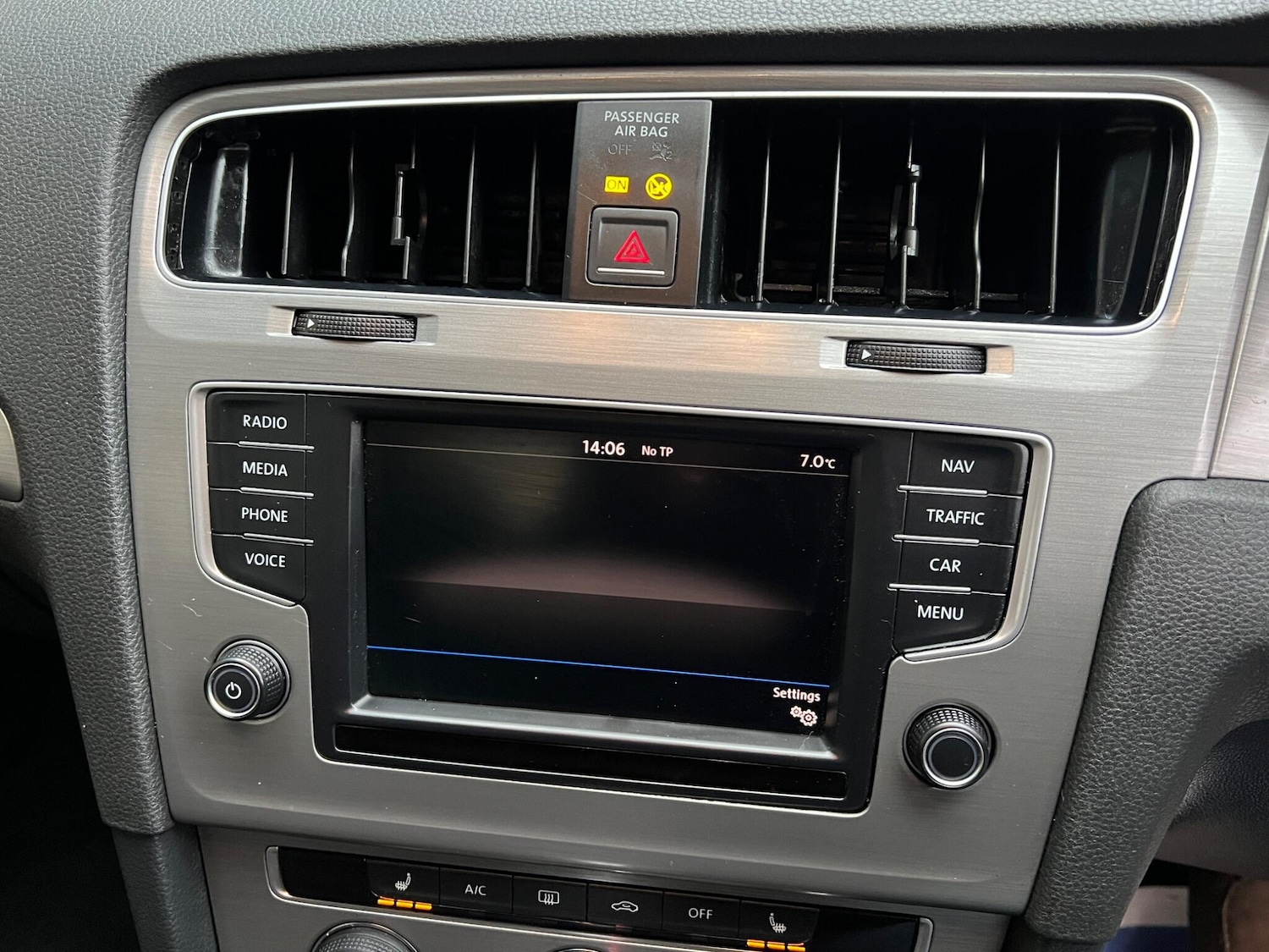 Used Volkswagen Golf 2017 for sale - 77479008: Photo 33