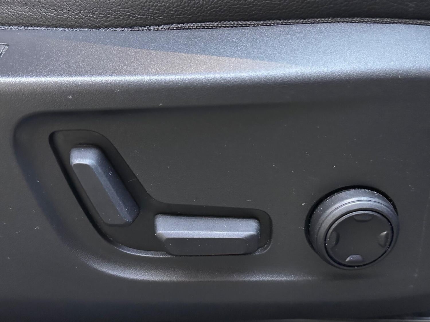 Used Volvo XC40 2020 for sale - 76573324: Photo 27