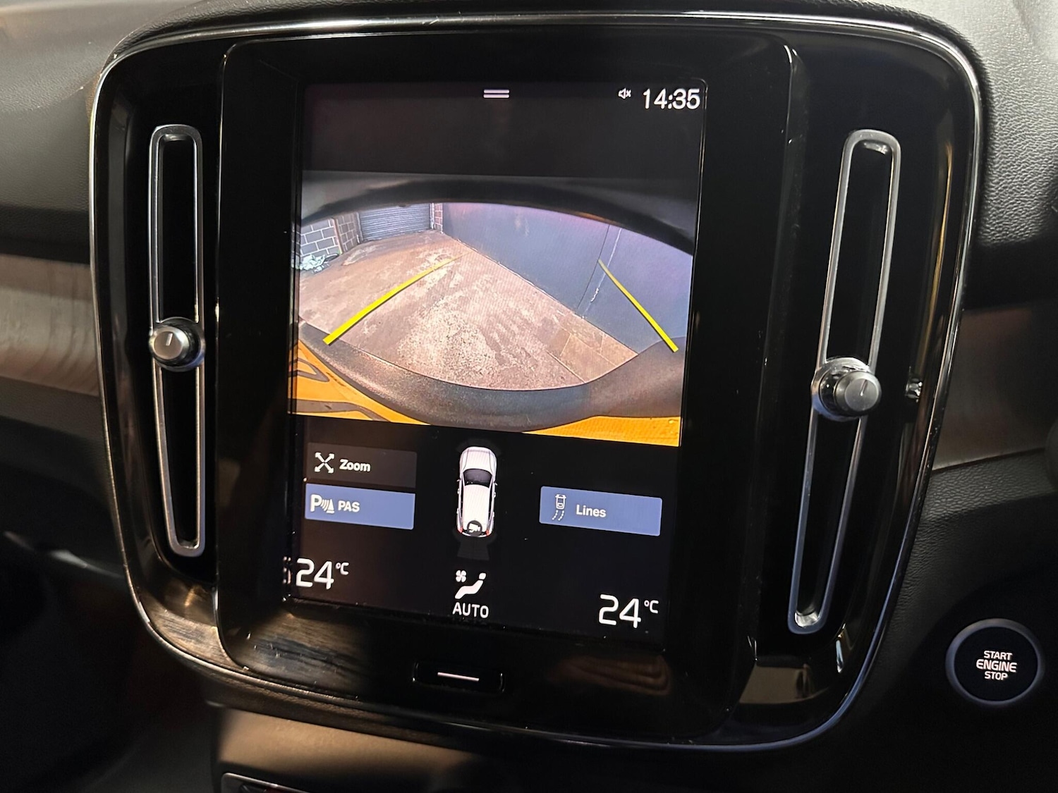 Used Volvo XC40 2020 for sale - 76573324: Photo 35