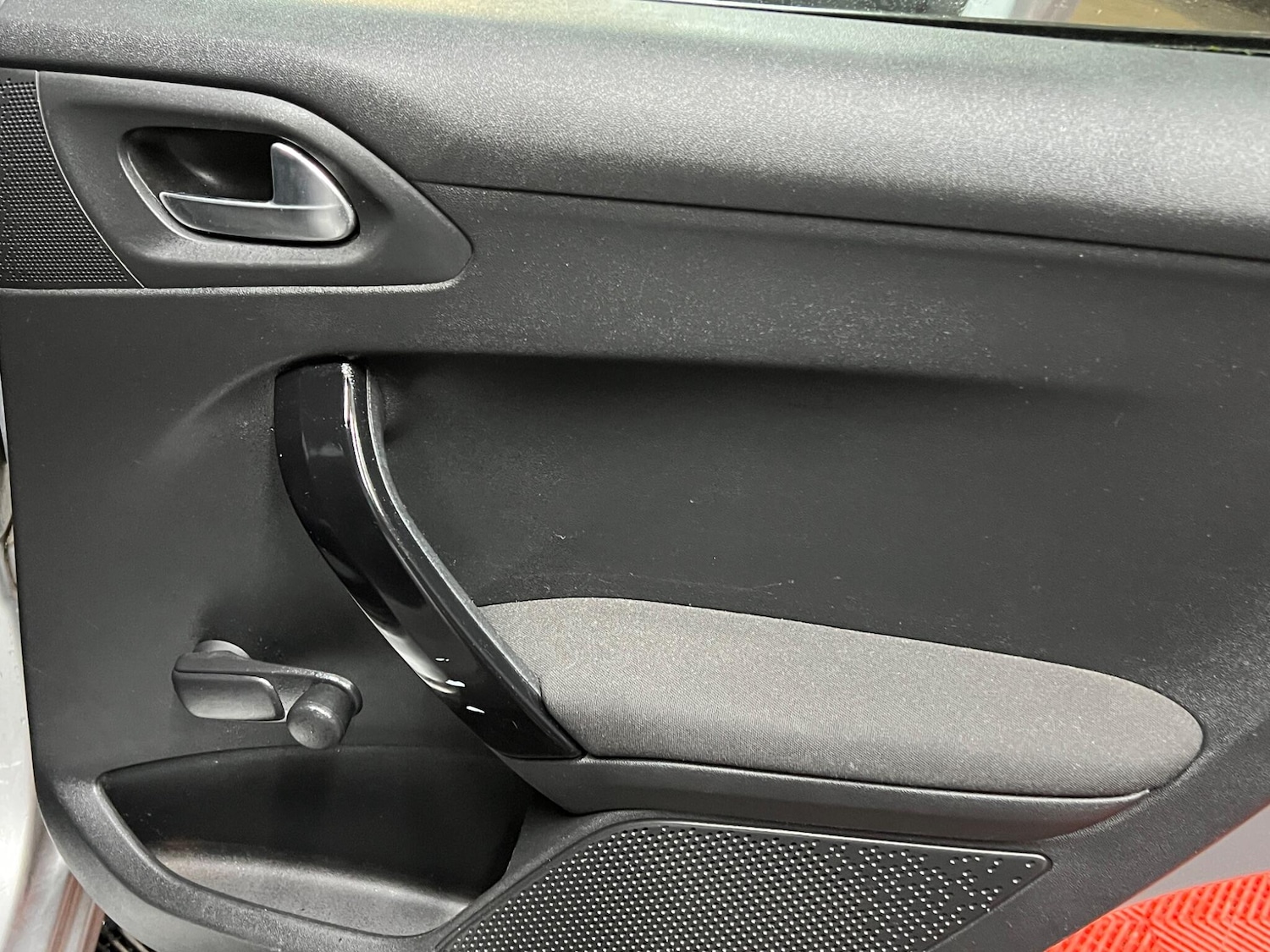 Used Peugeot 208 2012 for sale - 76942319: Photo 15