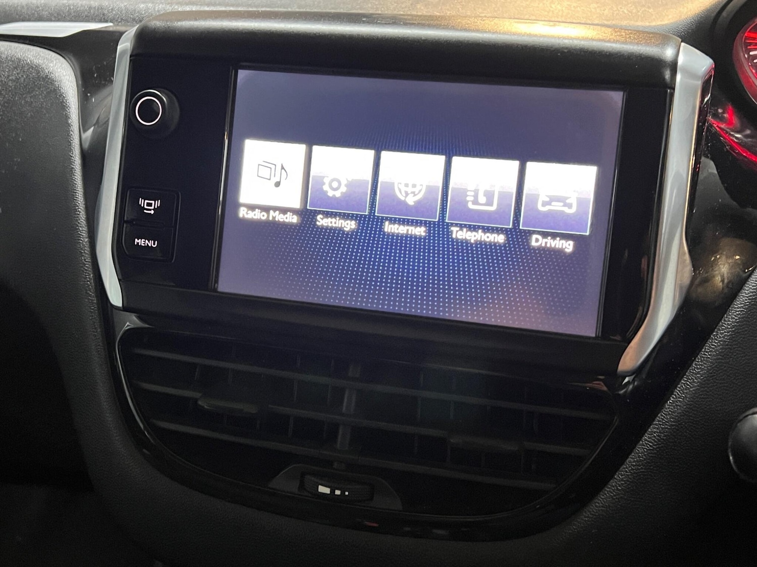 Used Peugeot 208 2012 for sale - 76942319: Photo 17