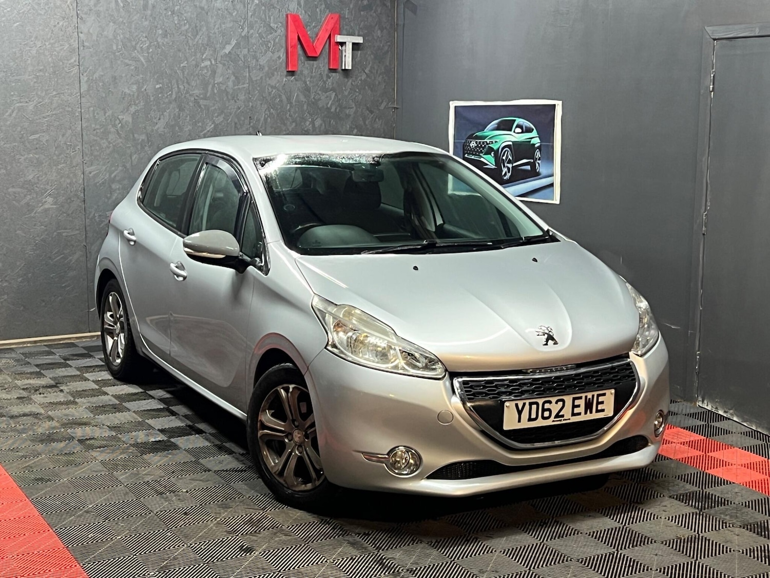 Used Peugeot 208 2012 for sale - 76942319: Photo 5