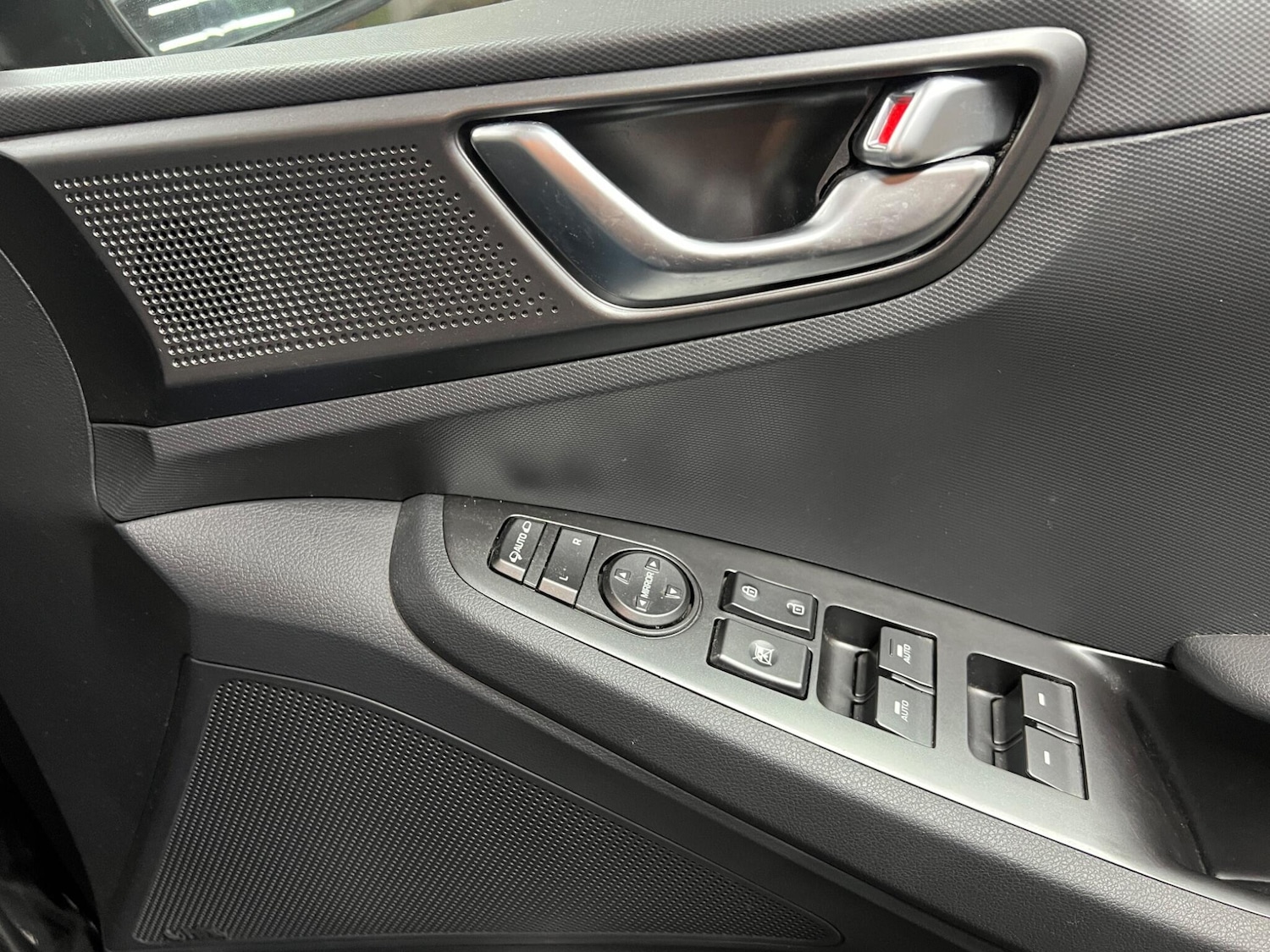 Used Hyundai IONIQ for sale - 77925507: Photo 28