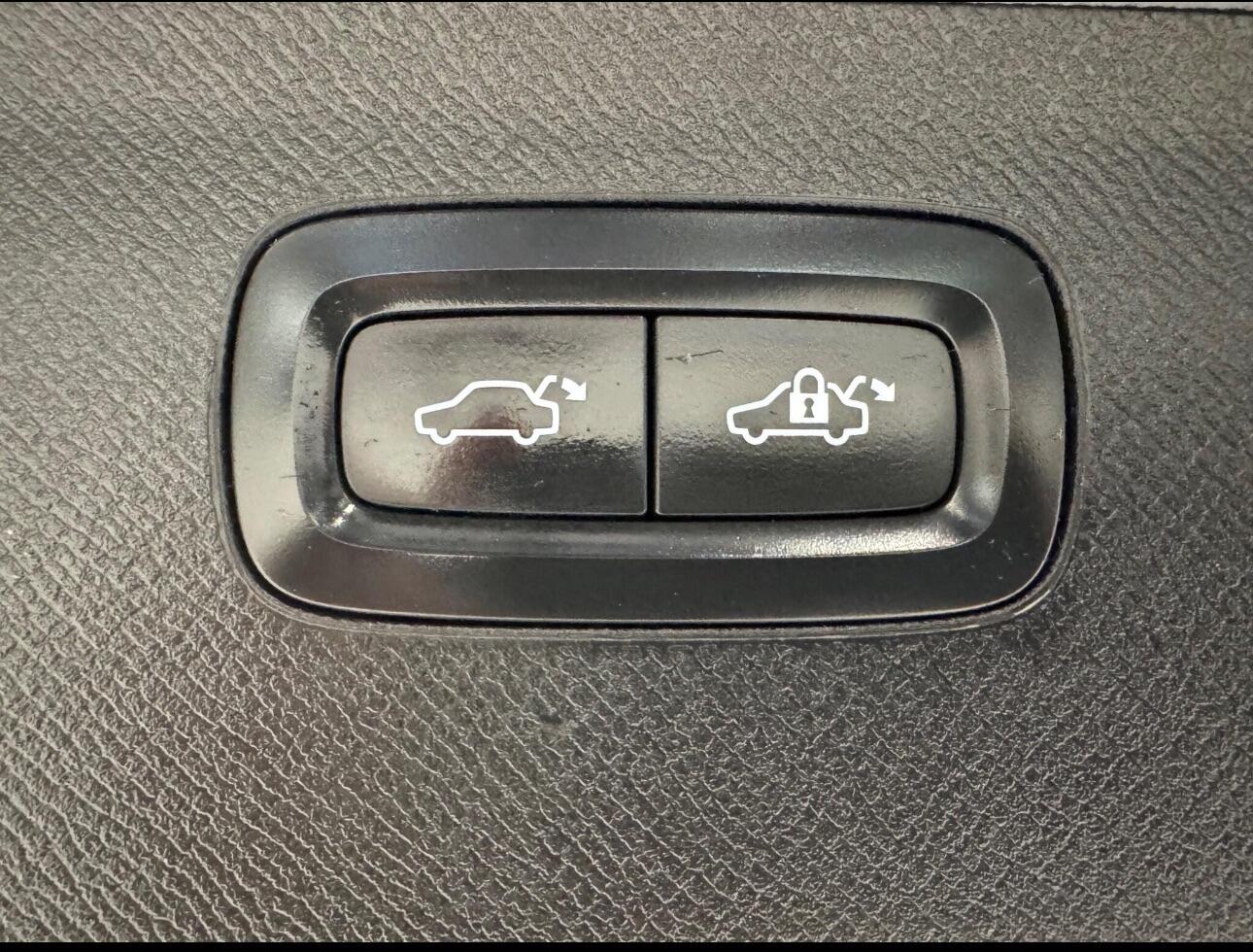 Used Volvo XC90 2017 for sale - 76700641: Photo 18