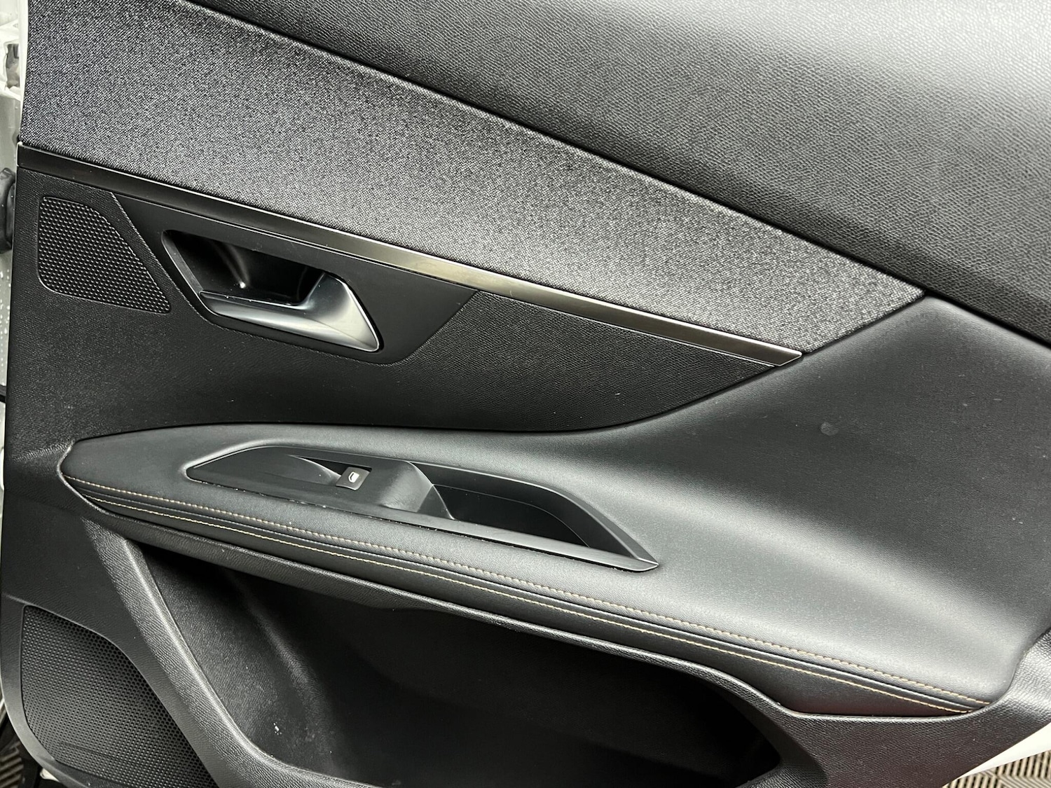 Used Peugeot 3008 2019 for sale - 77290625: Photo 24