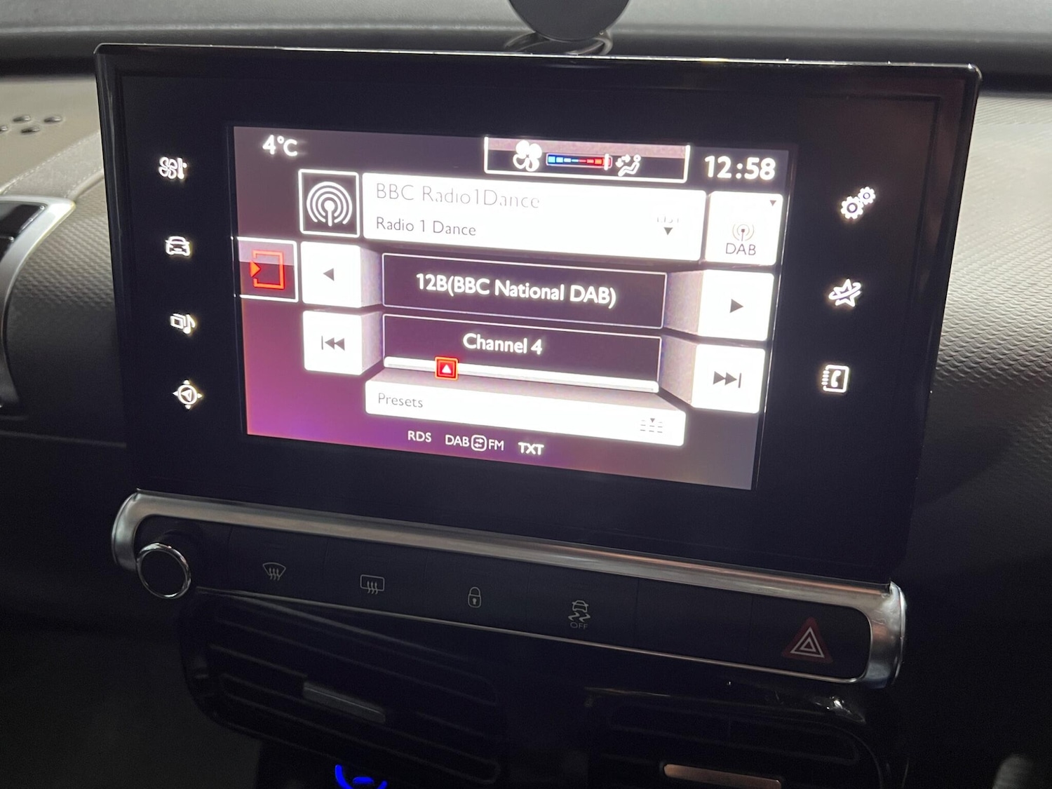 Used Citroen C4 Cactus 2017 for sale - 77454952: Photo 29