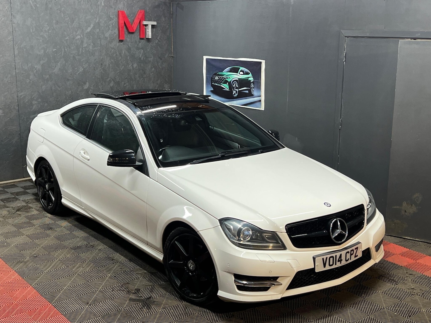 Used Mercedes-Benz C Class 2014 for sale - 77993159: Photo 2