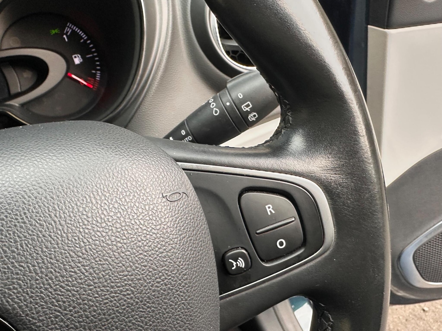 Used Renault Captur for sale - 76701110: Photo 13