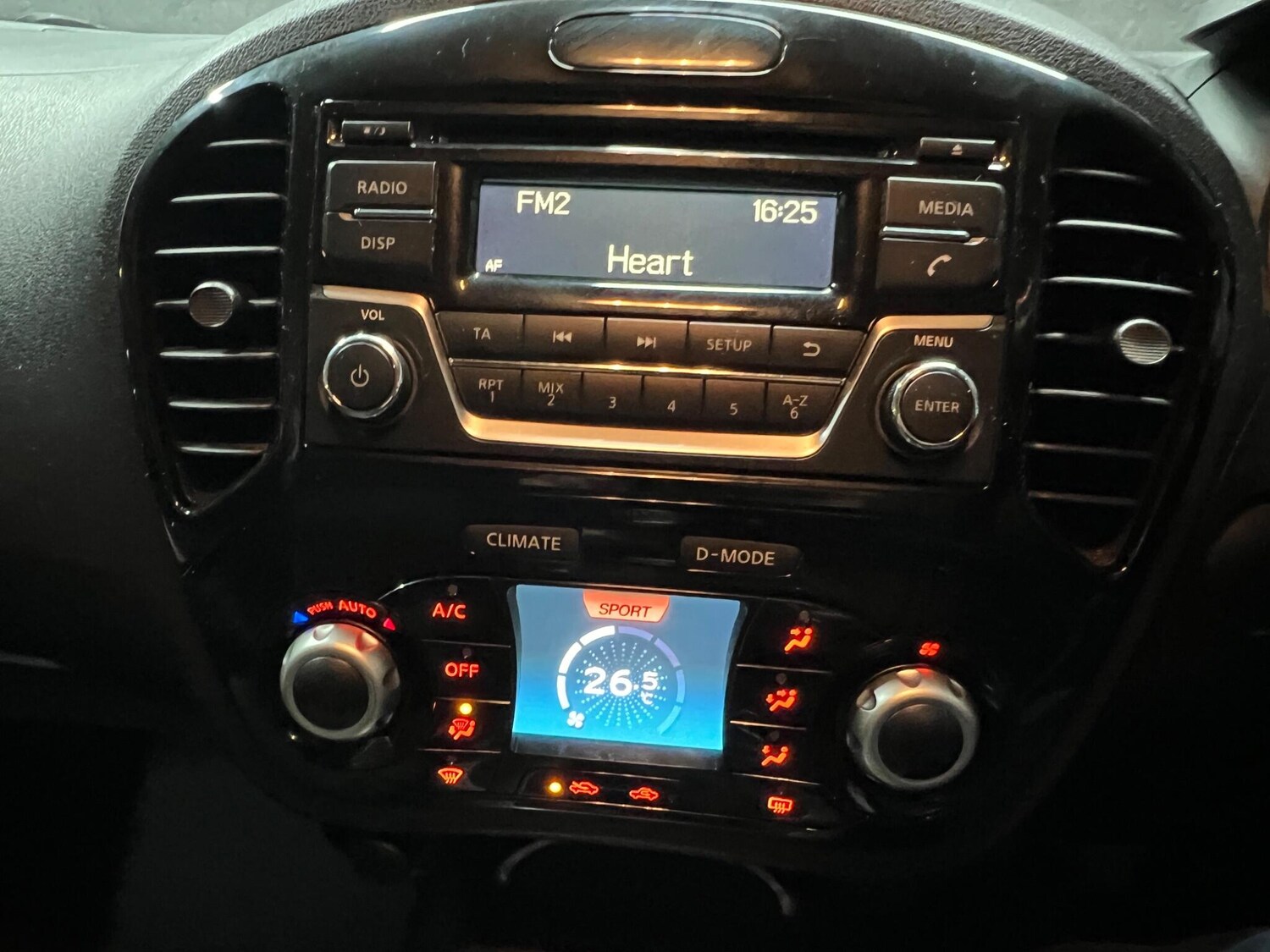 Used Nissan Juke 2017 for sale - 77396357: Photo 33