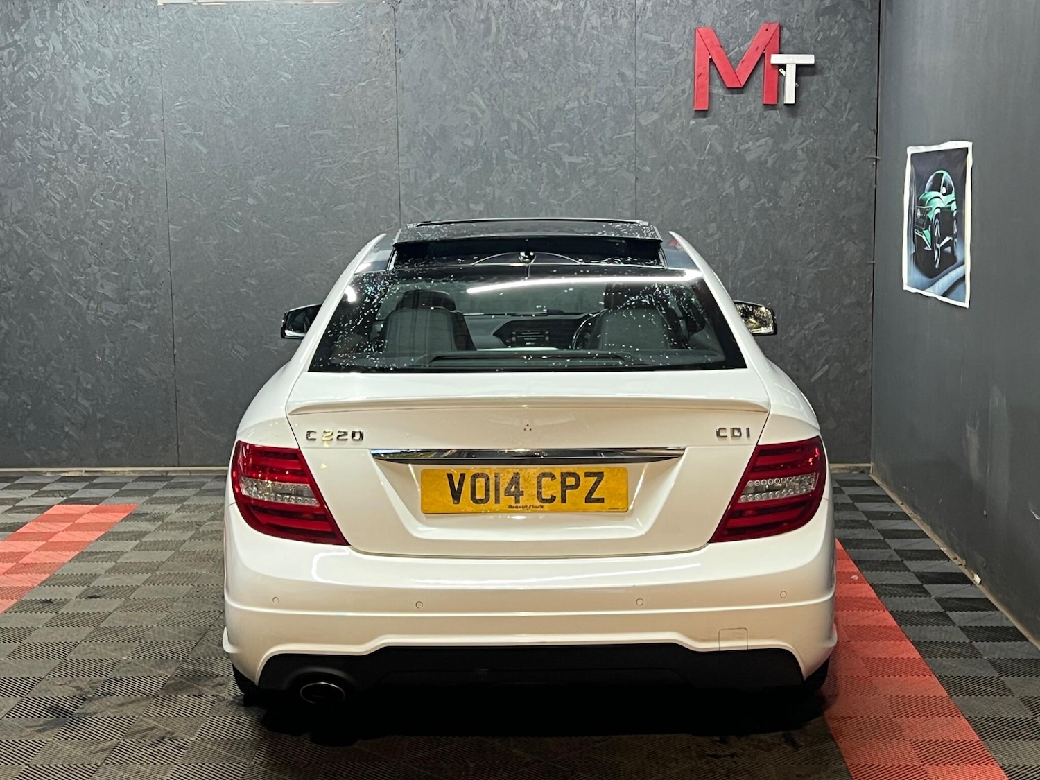 Used Toyota Yaris 2015 for sale - 77925270: Photo 4