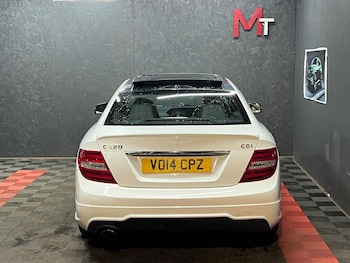 Used Toyota Yaris 2015 for sale - 77925270: Photo