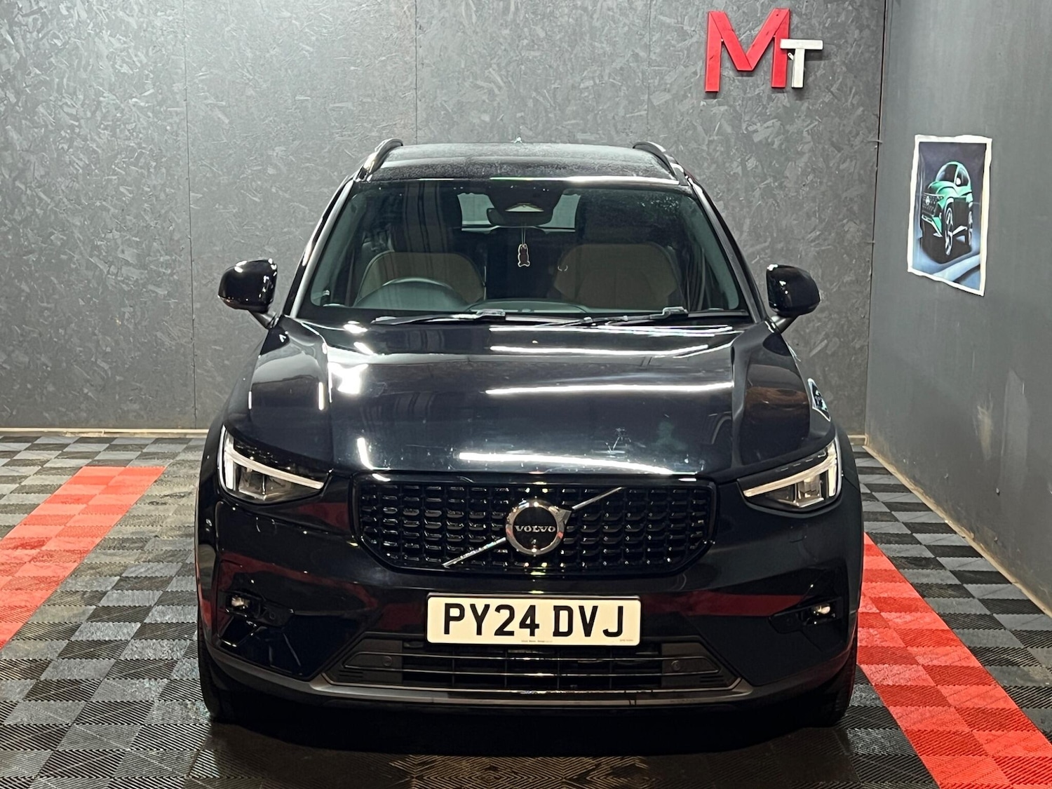 Used Volvo XC40 2024 for sale - 77479009: Photo 2