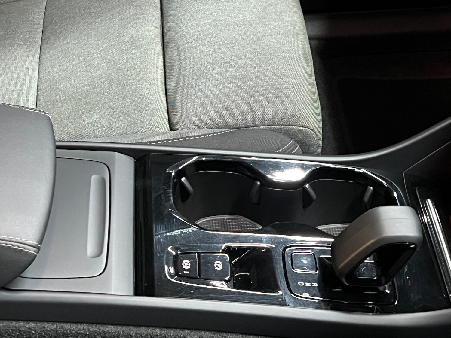 Used Volvo XC40 2024 for sale - 77479009: Photo 24