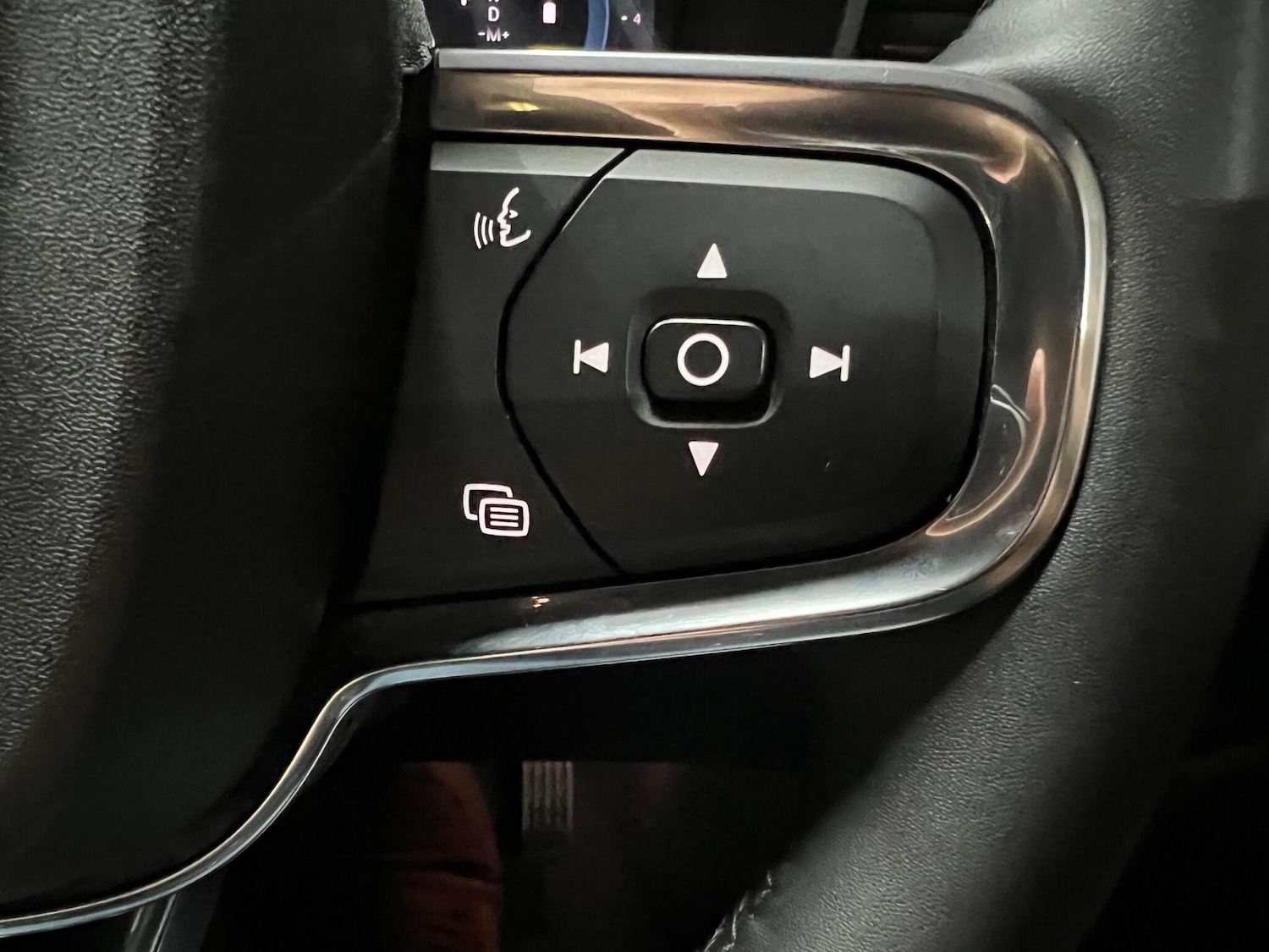 Used Volvo XC40 2024 for sale - 77479009: Photo 27