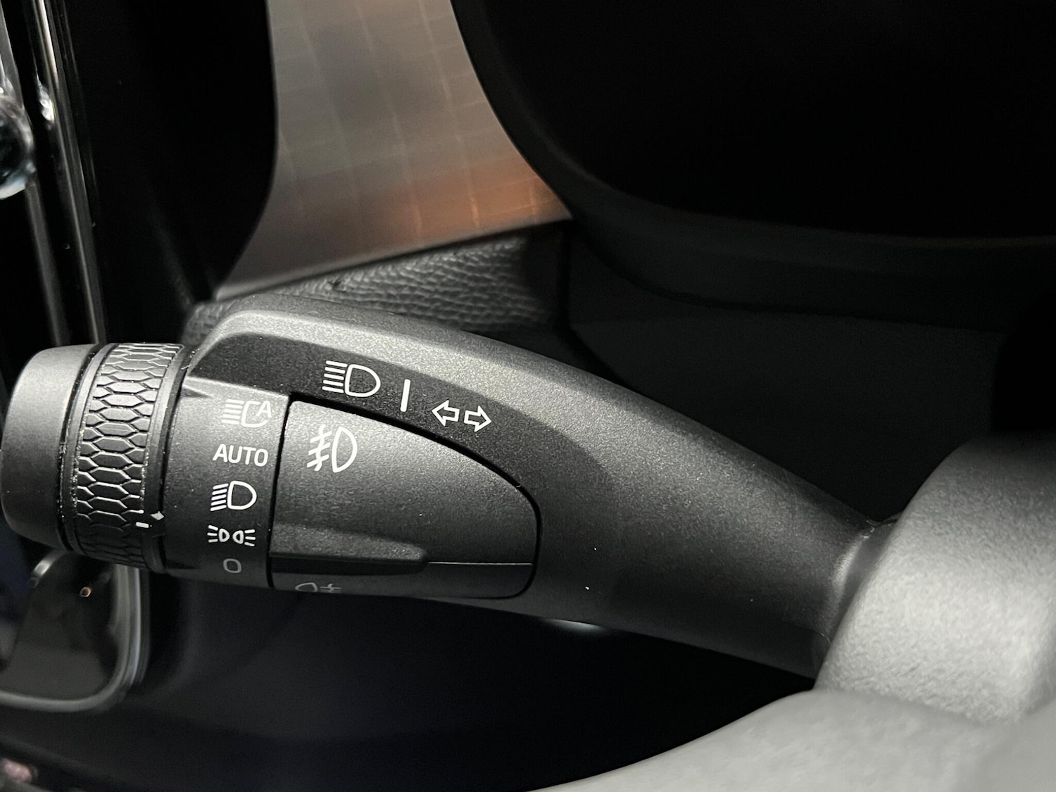 Used Volvo XC40 2024 for sale - 77479009: Photo 28