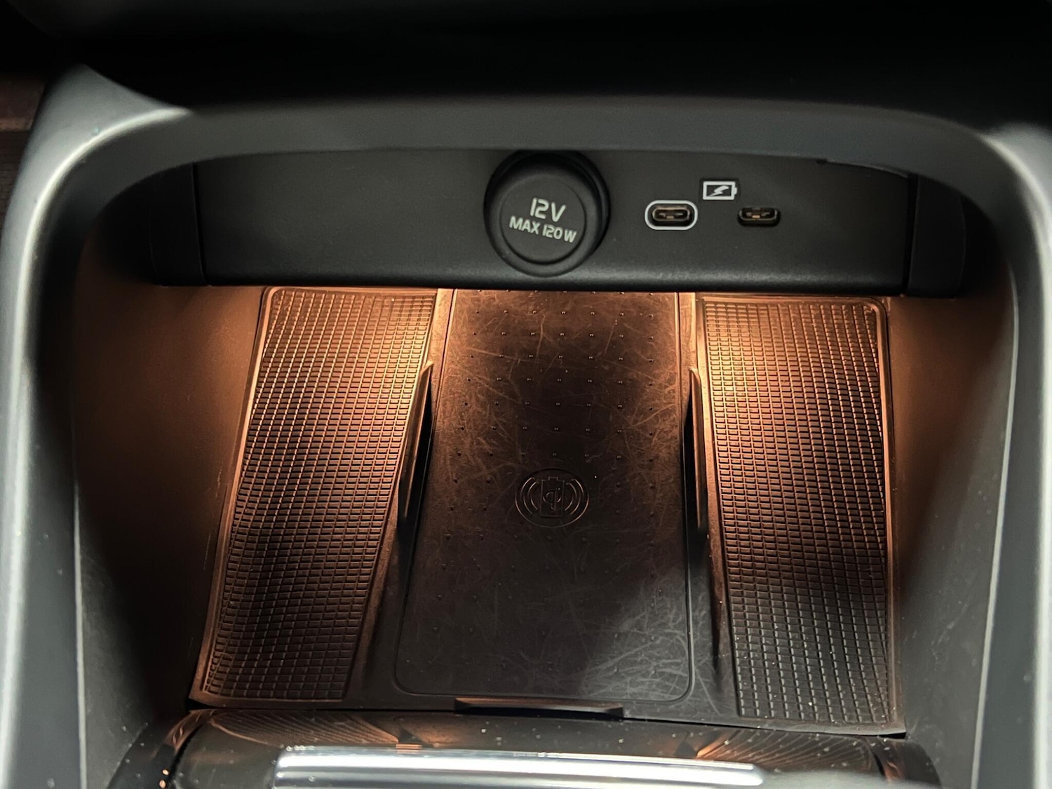 Used Volvo XC40 2024 for sale - 77479009: Photo 31