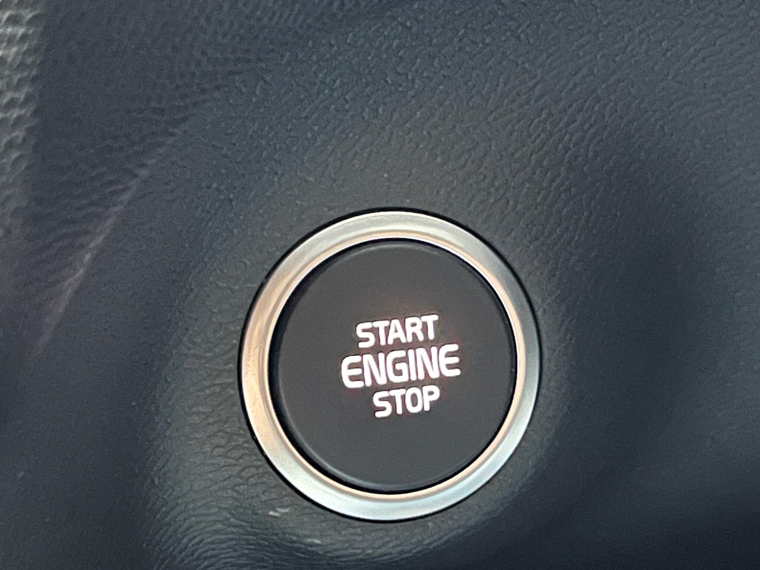 Used Volvo XC40 2024 for sale - 77479009: Photo 32