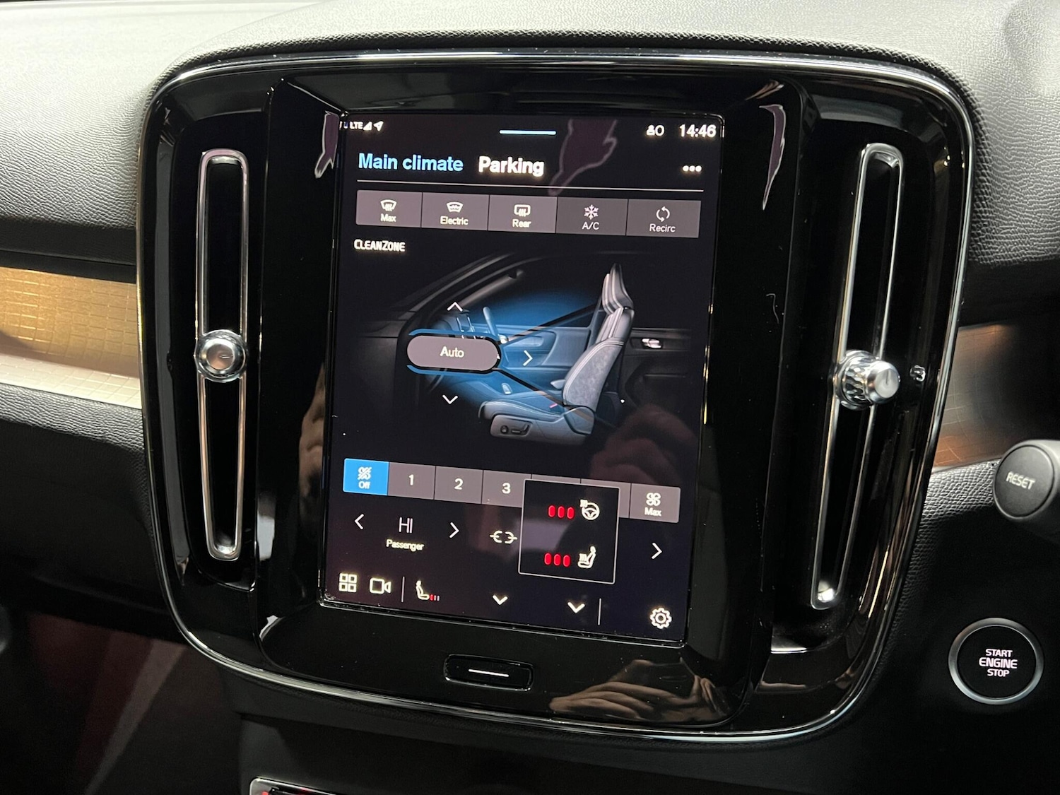 Used Volvo XC40 2024 for sale - 77479009: Photo 39