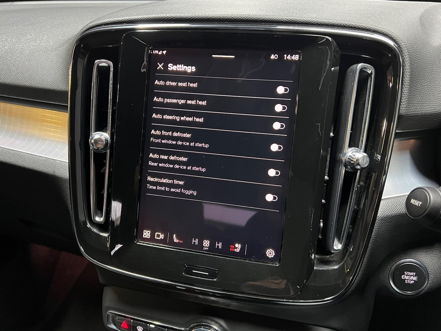 Used Volvo XC40 2024 for sale - 77479009: Photo 44