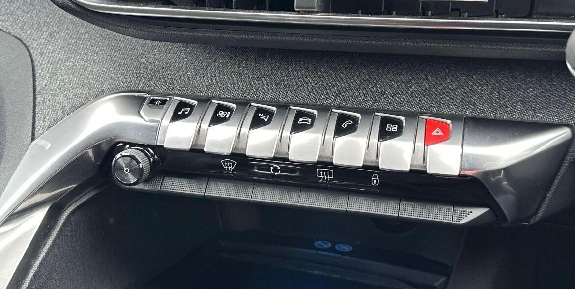 Used Peugeot 3008 2018 for sale - 77479015: Photo 21